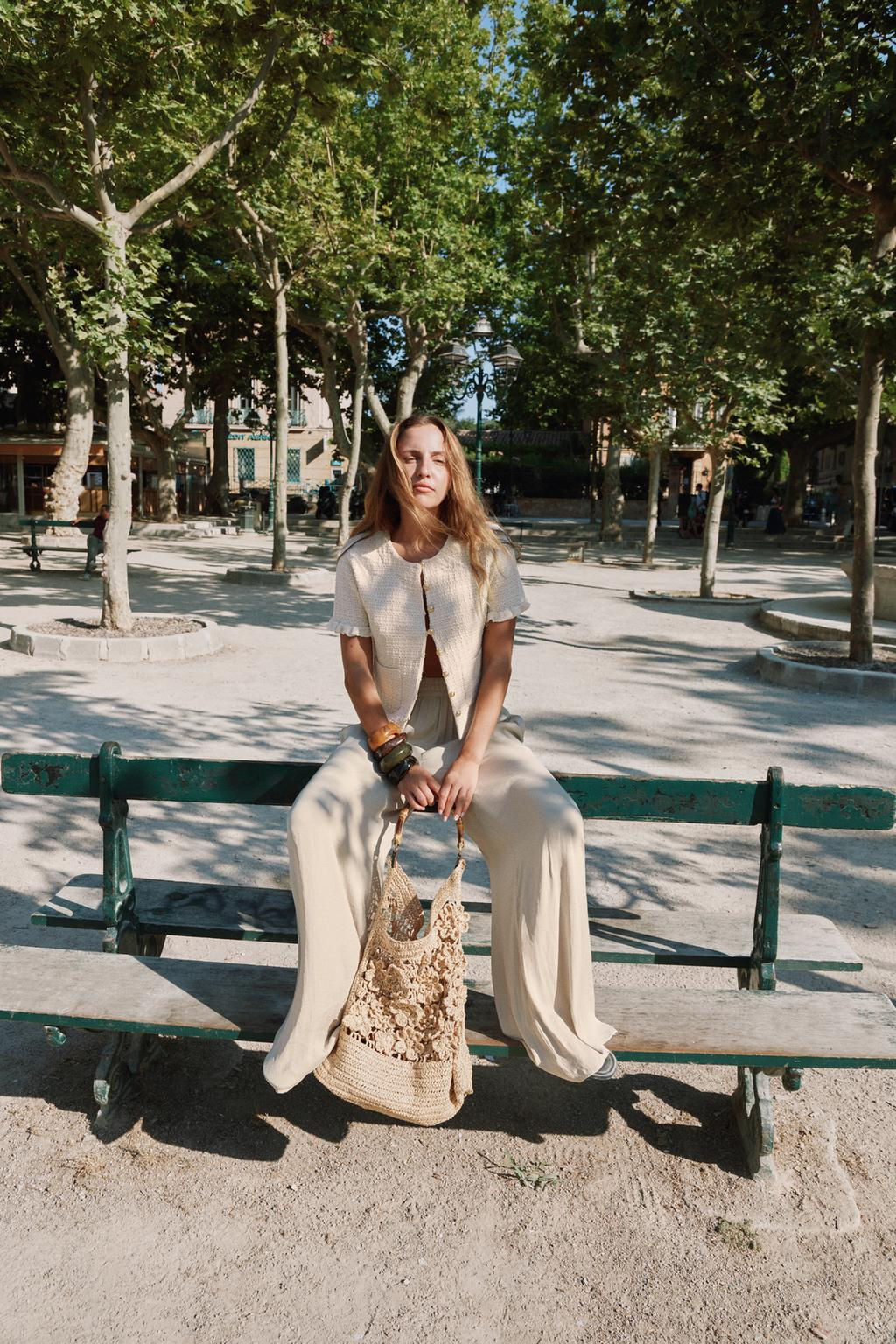 WIDE FLOWING TROUSERS