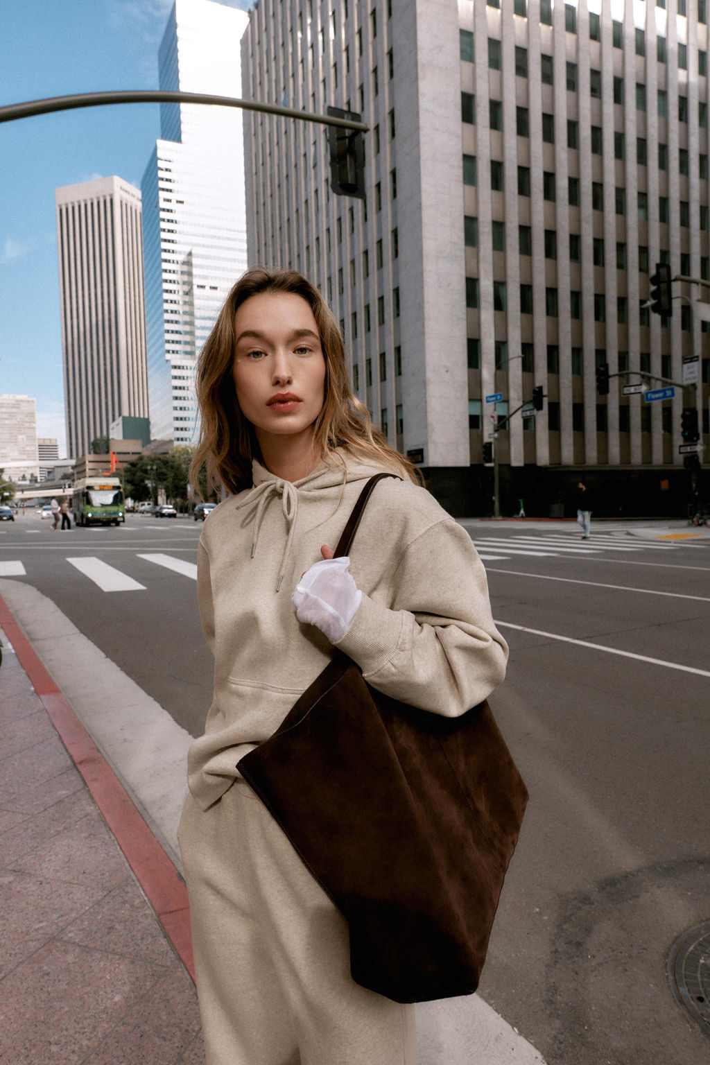 SUDADERA CAPUCHA B?SICA / Beige vigor? - Zara фото 3
