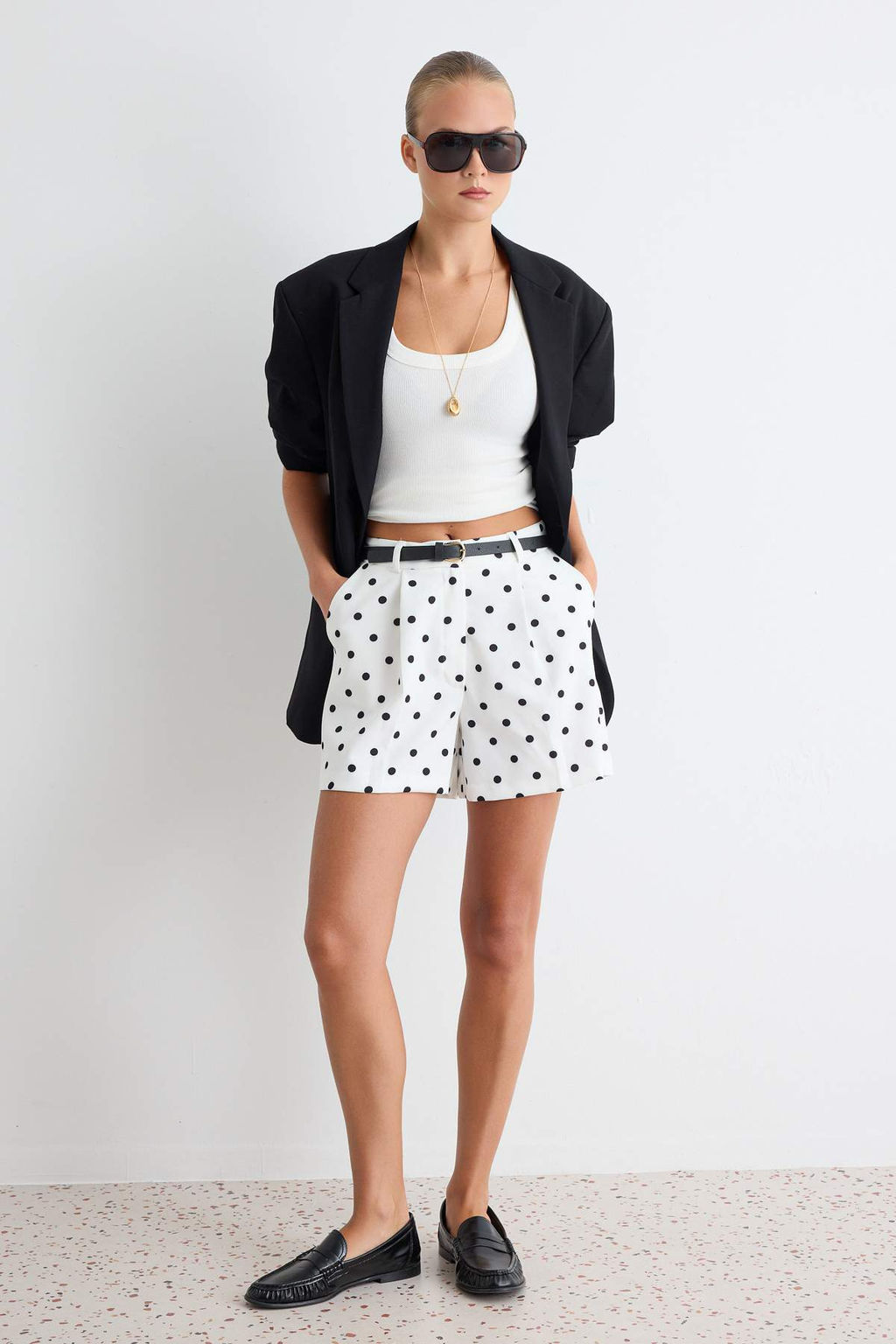 Siyah Puantiye Desen Dokuma _ort & Bermuda TWOAW27SR00004