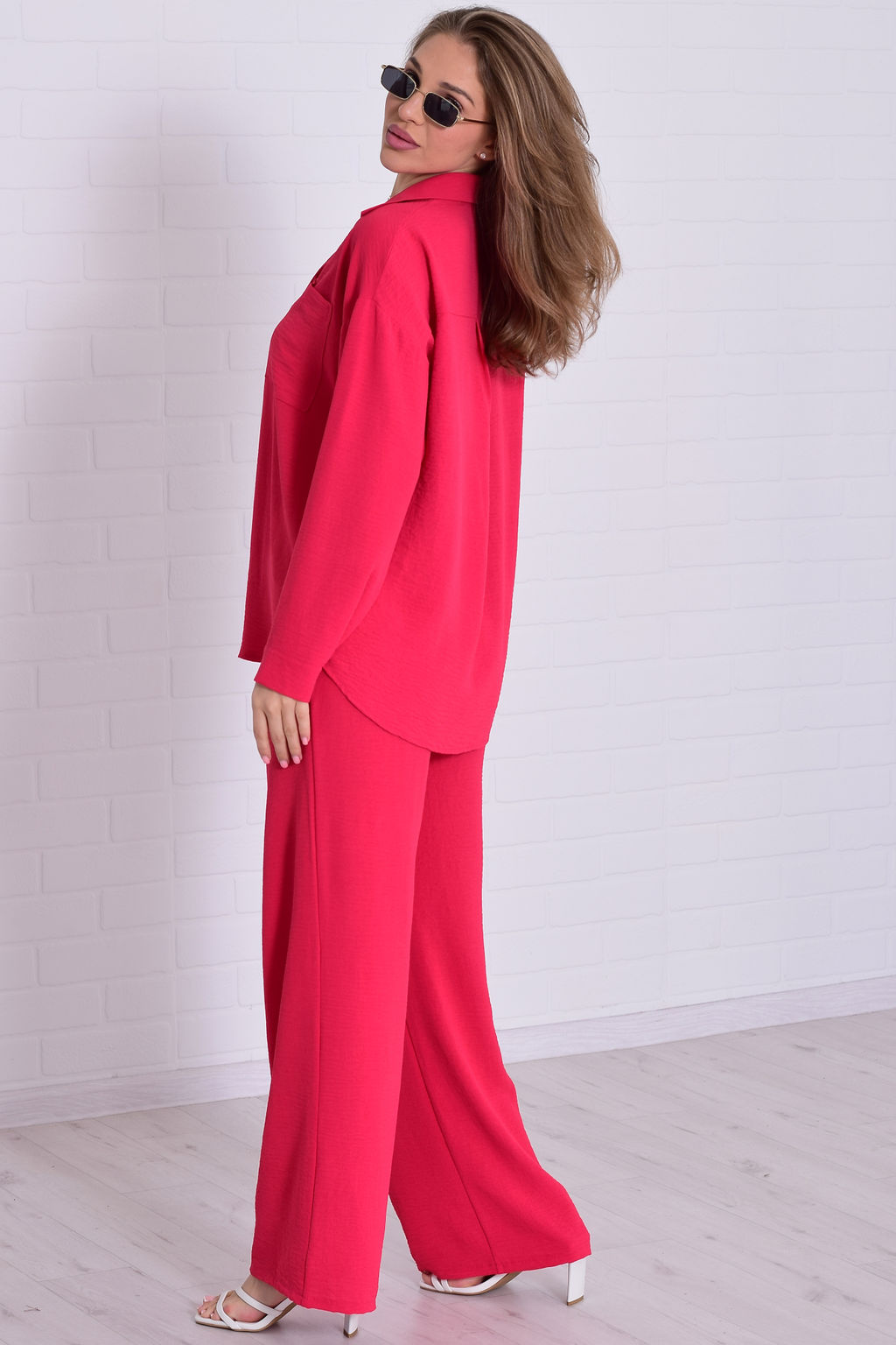 Костюм женский 5-352е (алый)