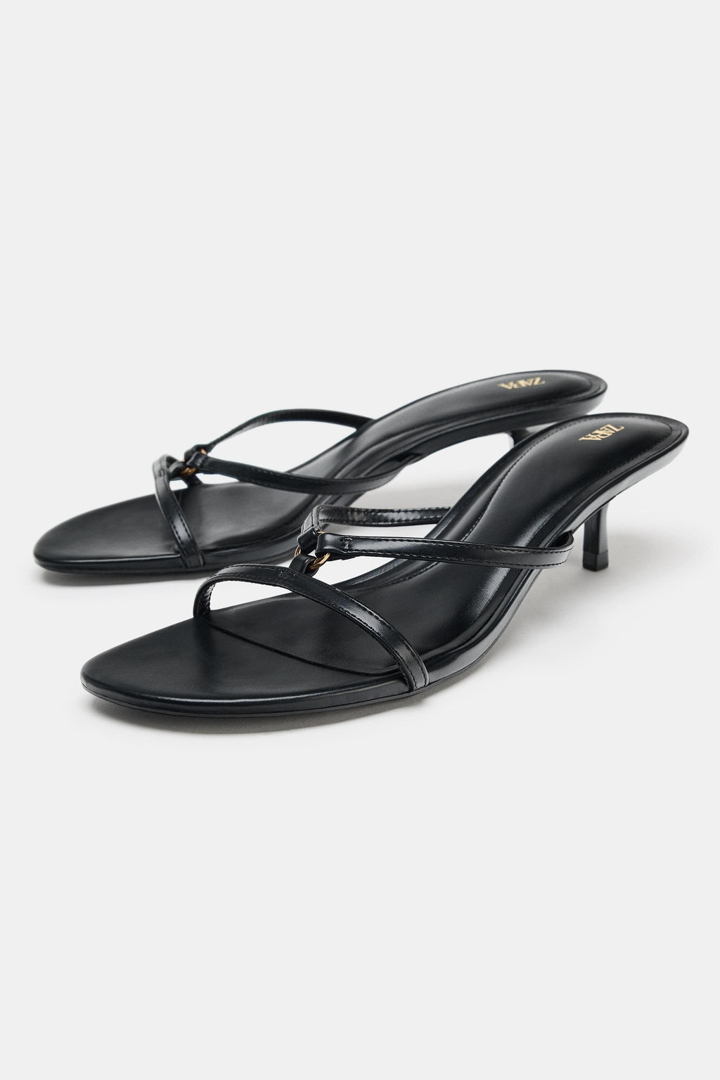 SANDALIA KITTEN DETALLE MET?LICO / Negro - Zara фото 2