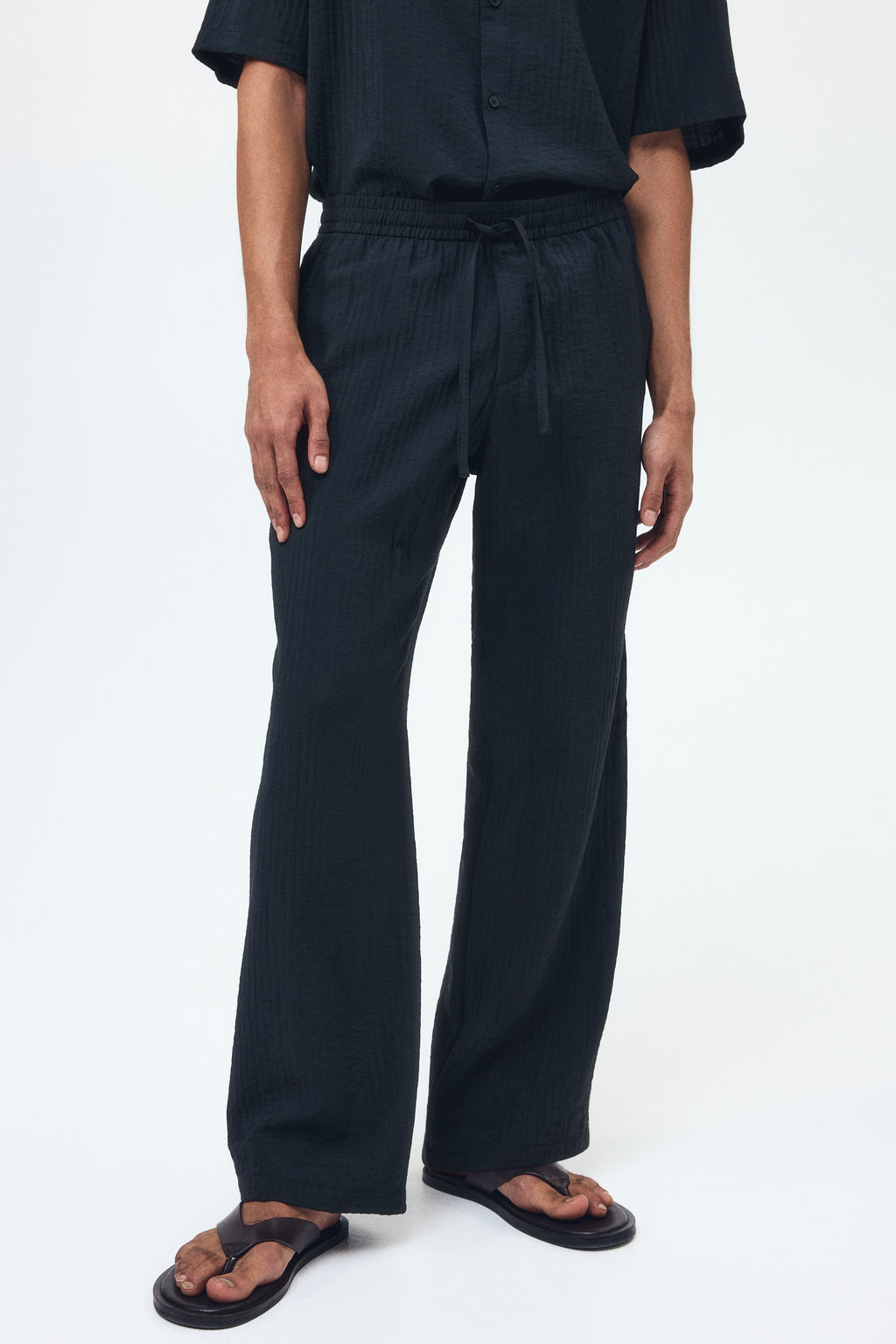 Pantal?n texturizado Relaxed Fit - H&m фото 8