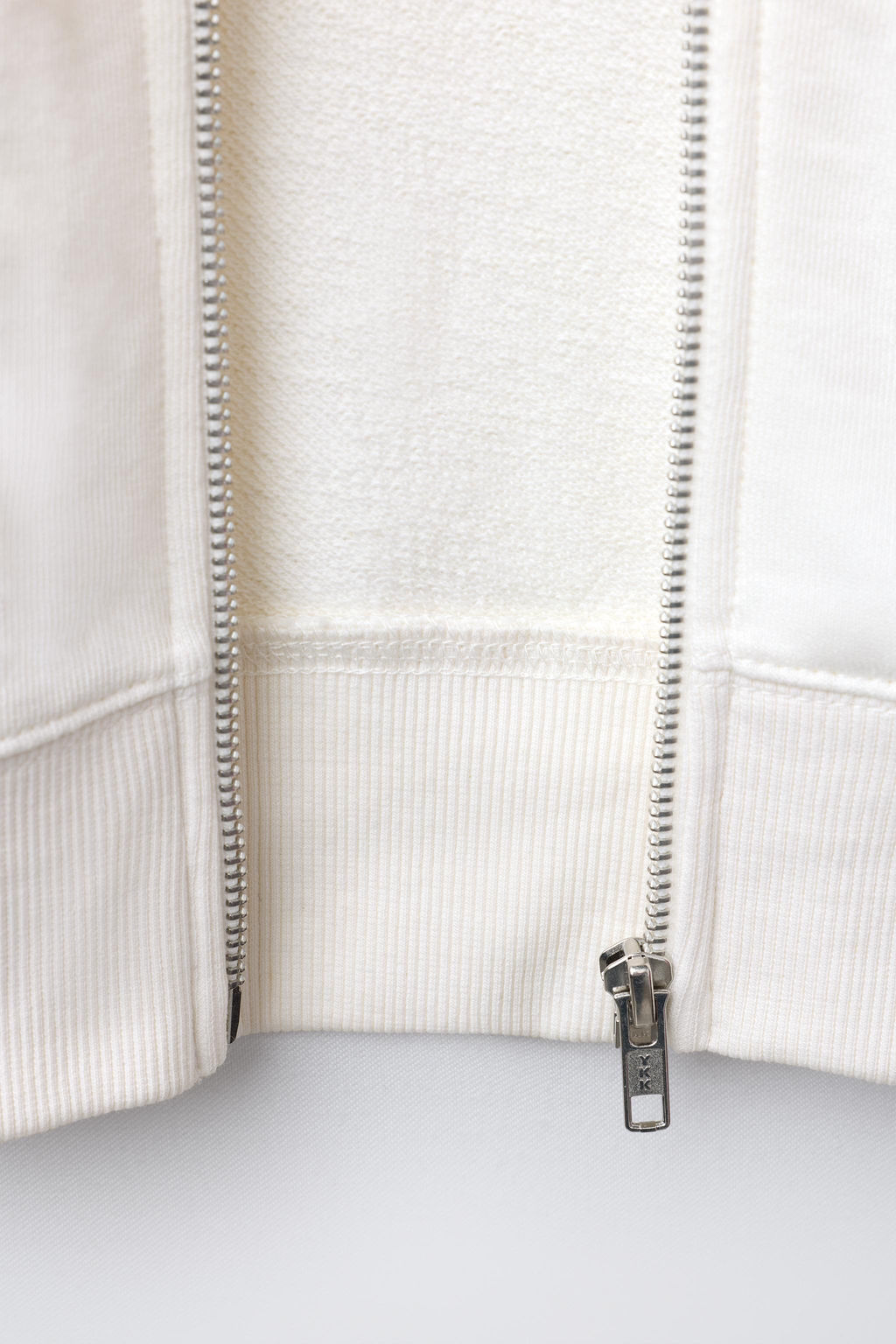 VARSITY ZIP-UP SWEATSHIRT - Zara фото 4