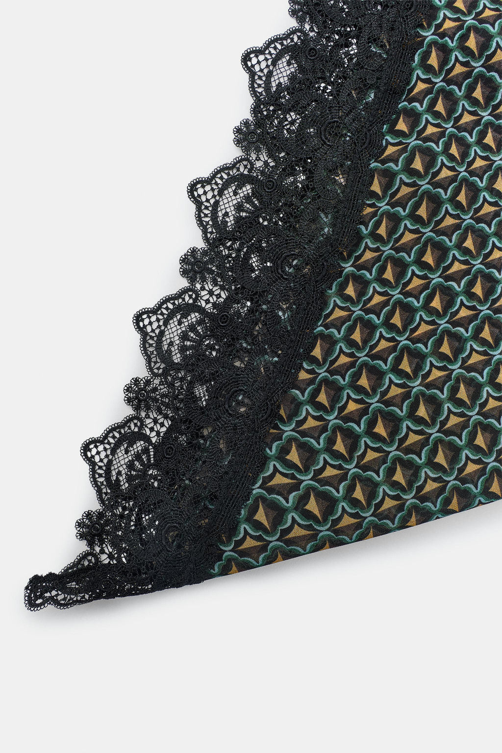 100% VISCOSE PRINTED PAREO SCARF WITH LACE - Zara фото 8