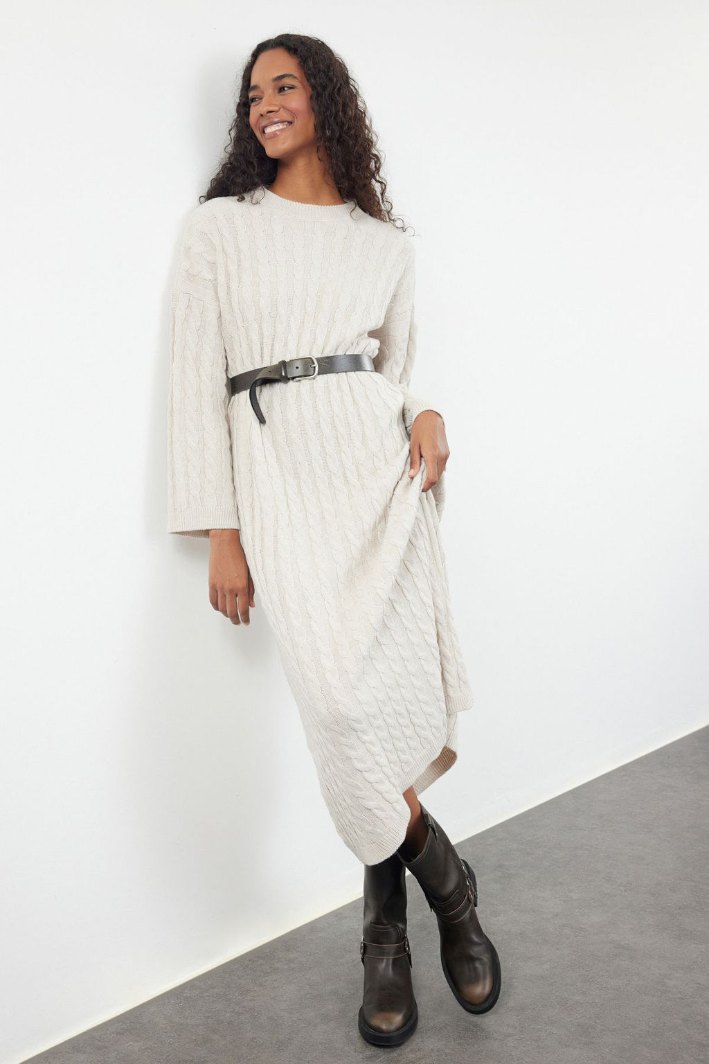 Tas Maxi Triko Sac Orgulu Genis Kal?p Elbise TWOAW25EL00078