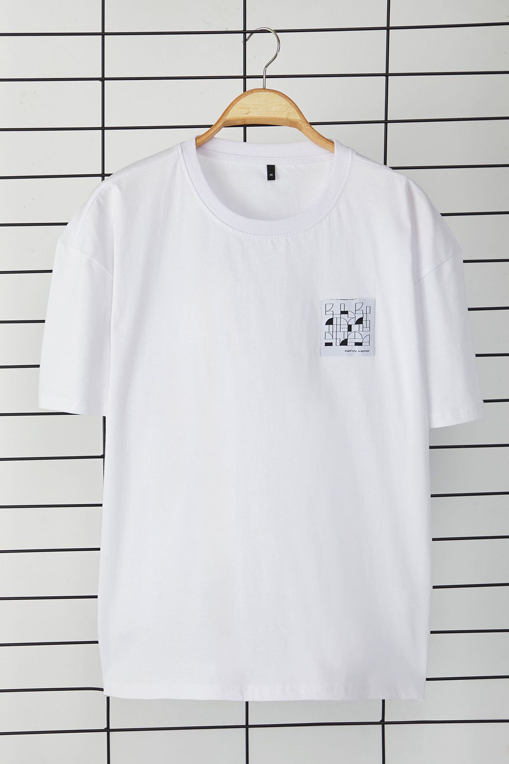 TRENDYOL MAN Beyaz Oversize/Genis Kesim Kabar?k S?rt Bask?l? %100 Pamuk T-Shirt TMNSS25TS00082 - Trendyolmilla фото 9