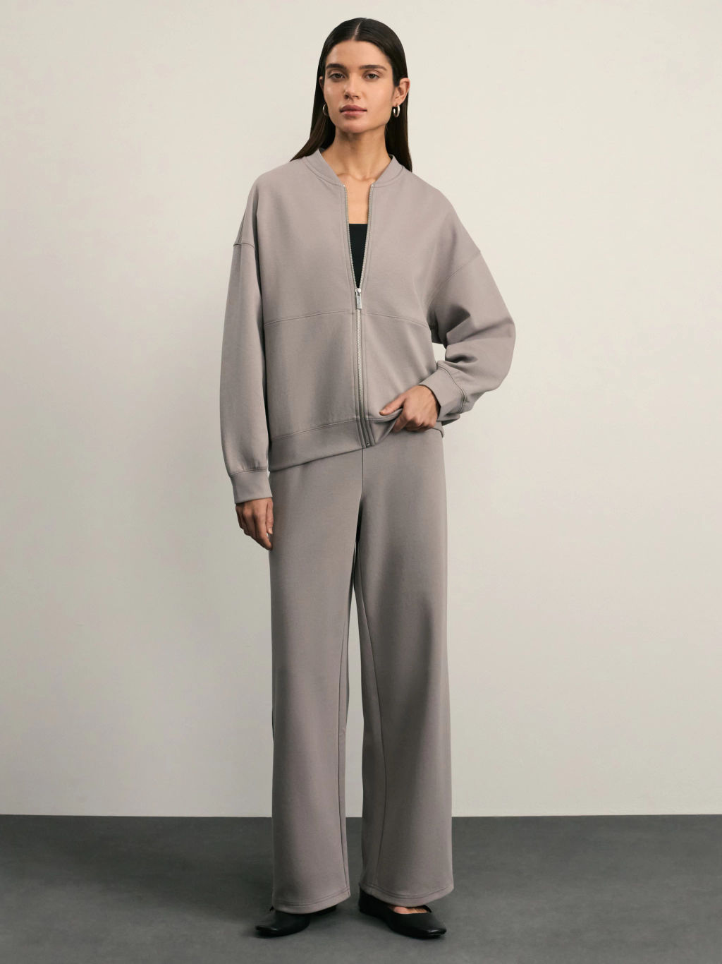 Толстовка на молнии с декоративными швами / Zarina  фото 2