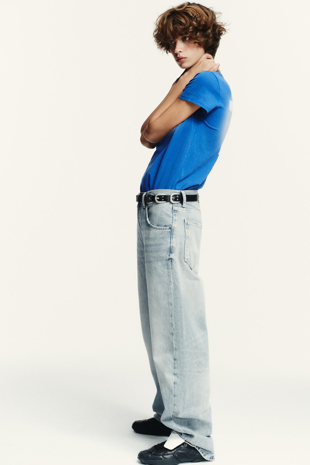 TRF OVERSIZED SHIFTED SEAM MID-WAIST JEANS - Zara фото 4