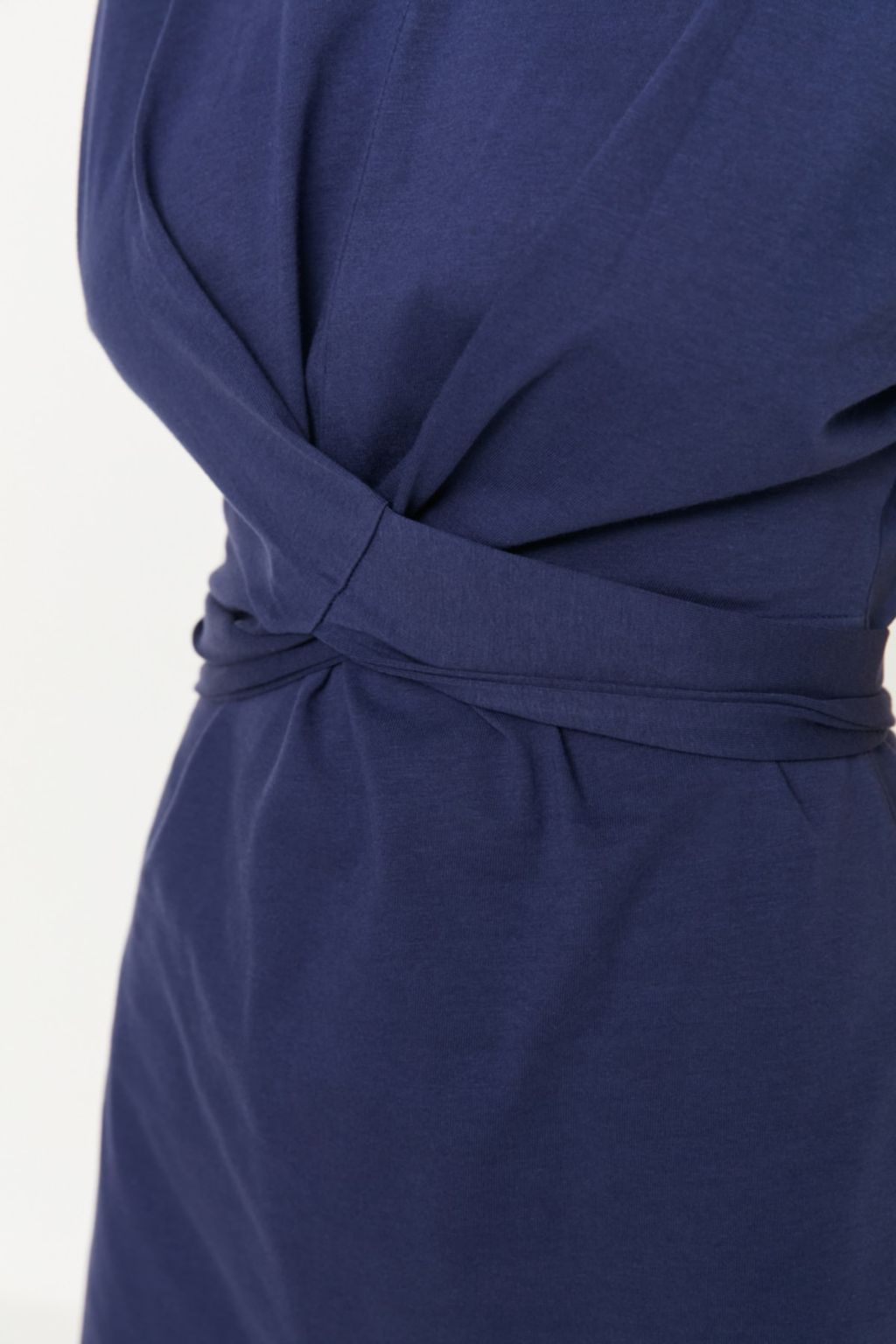 TRENDYOLMILLA Siyah %100 Pamuk Bele Oturan Y?rtmac ve Baglama Detayl? Midi Orme Kalem Elbise TWOSS21EL0404  фото 33