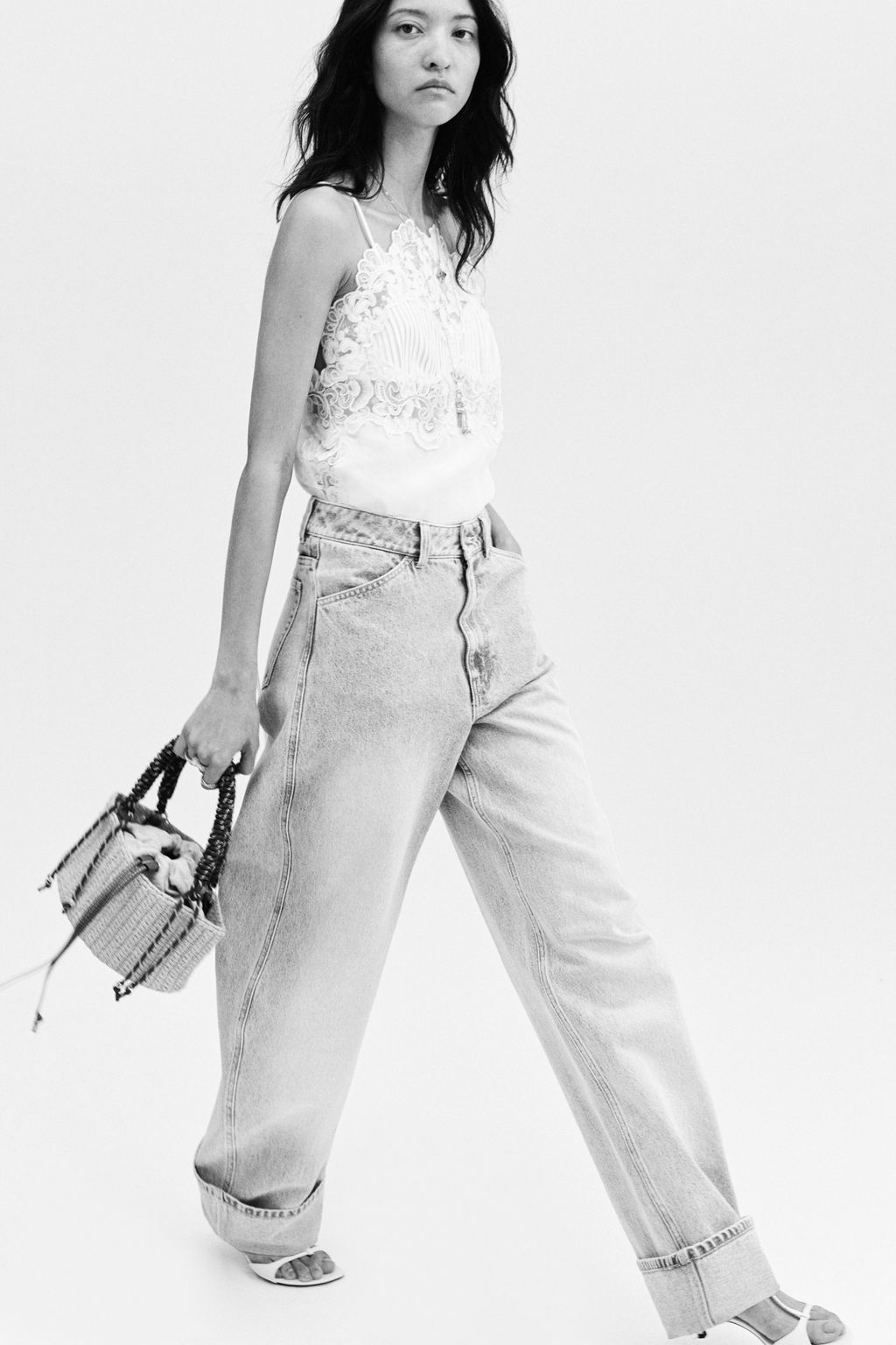 Top en mezcla de lino con detalles de encaje - H&m фото 7