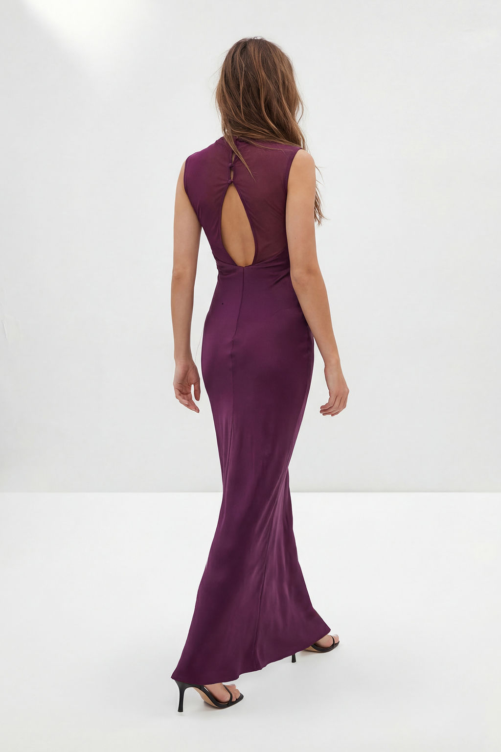 Kahverengi Duz Saten Maxi Abiye & Mezuniyet Elbisesi TPRSS26AE00168 - Trendyolmilla фото 8