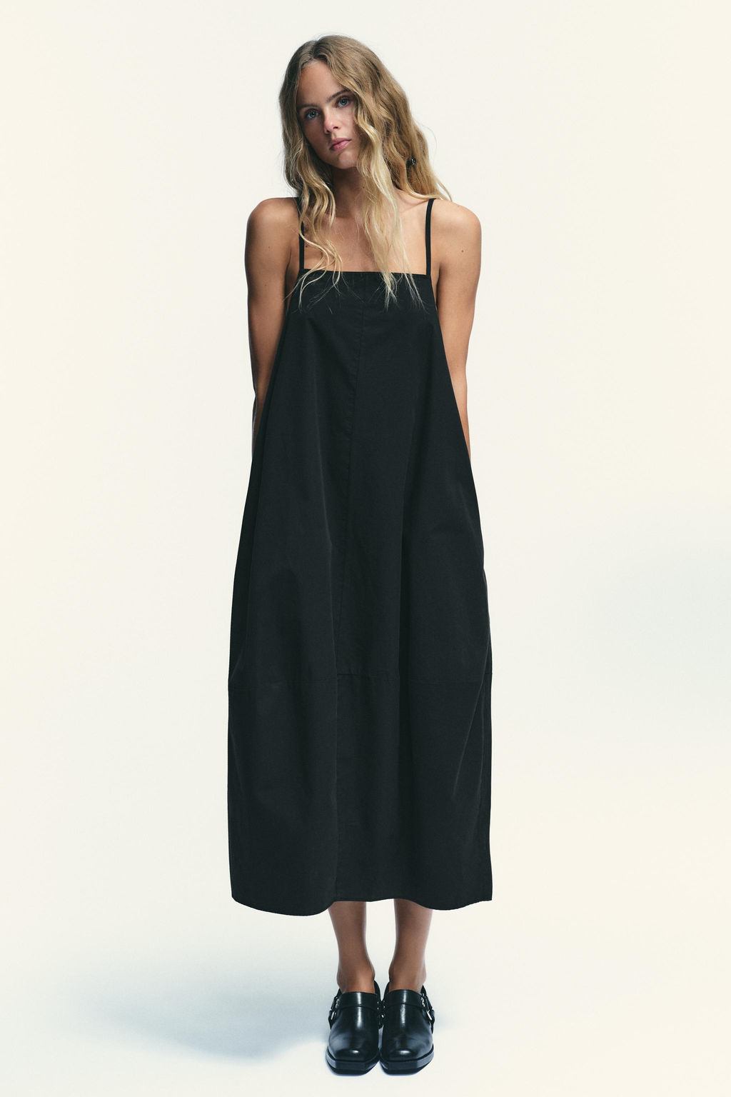 MIDI DRESS WITH PLEATED BACK