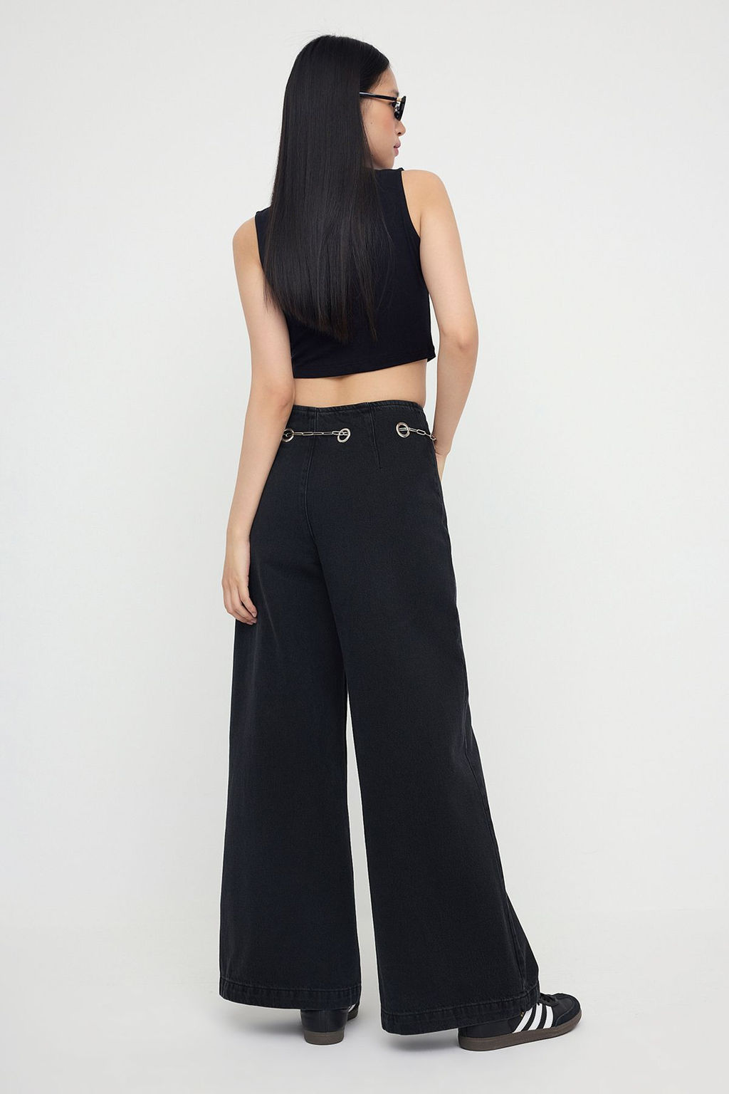 Teen Siyah Yuksek Bel Aksesuar Detayl? Genis Paca Wide Leg Jeans TWOAW26JE00040 - Trendyolmilla фото 4