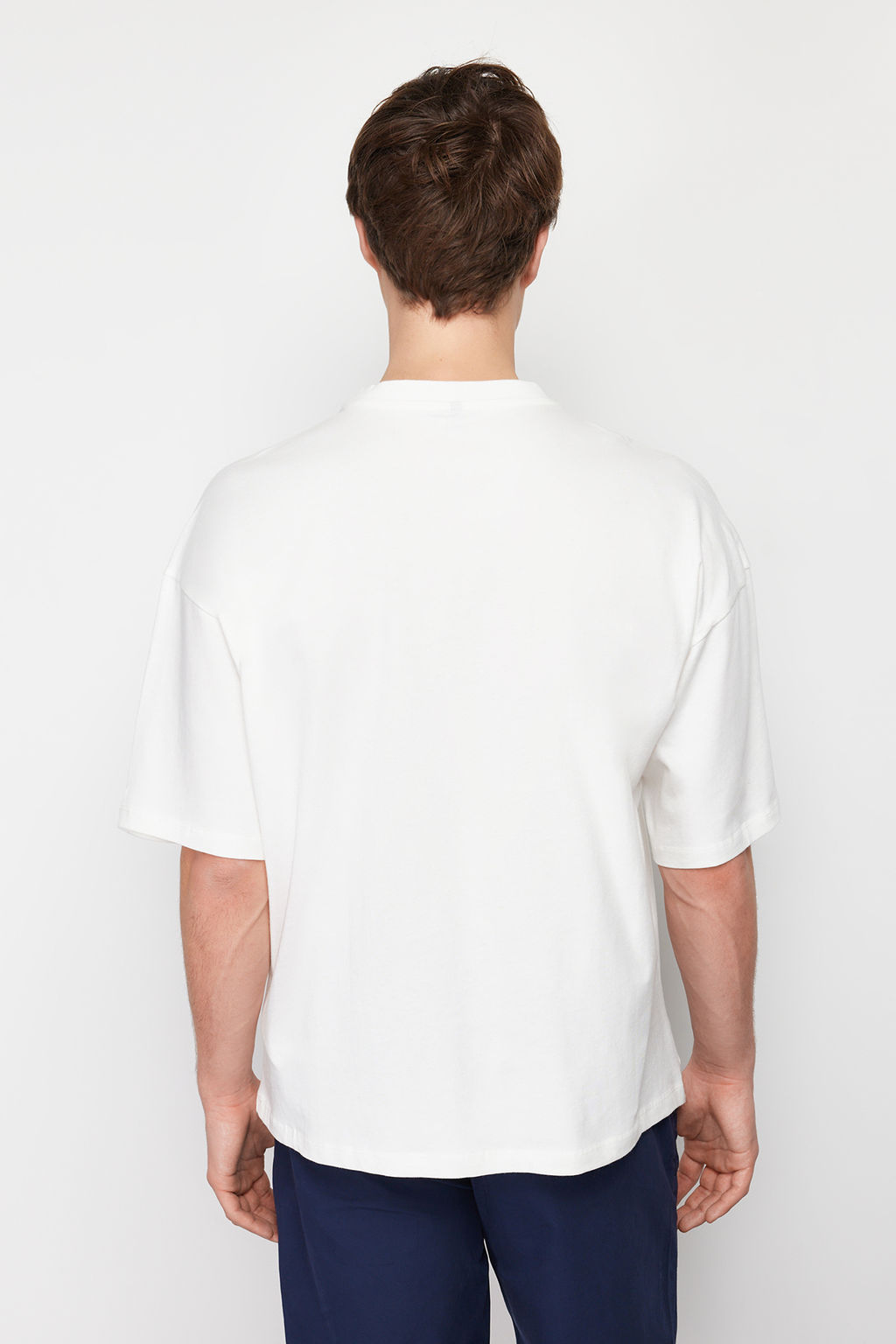 Ekru Oversize/Genis Kesim %100 T-Shirt TMNSS22TS0318