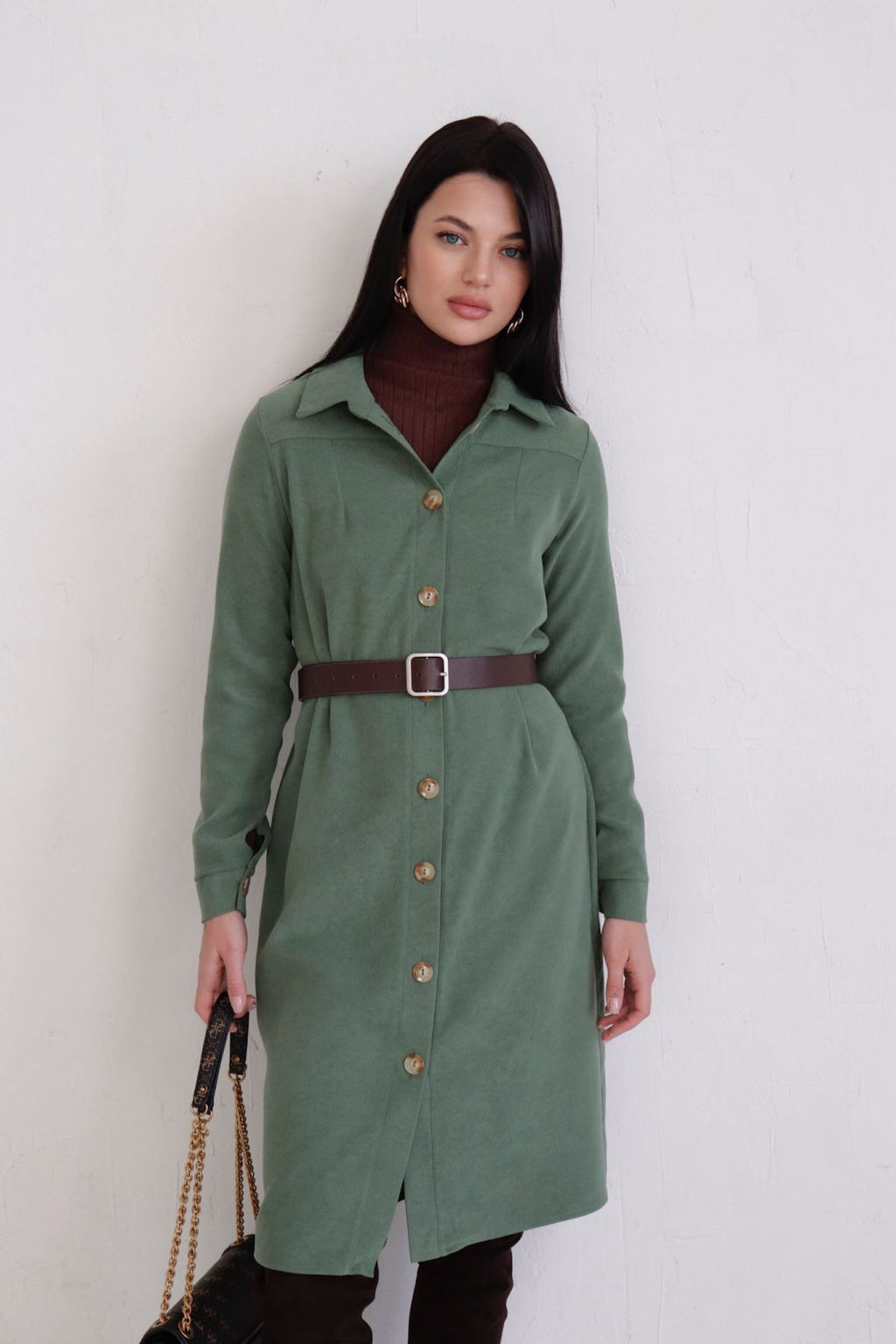 10896 Платье-рубашка из микровельвета папоротник - Martichelli фото 24