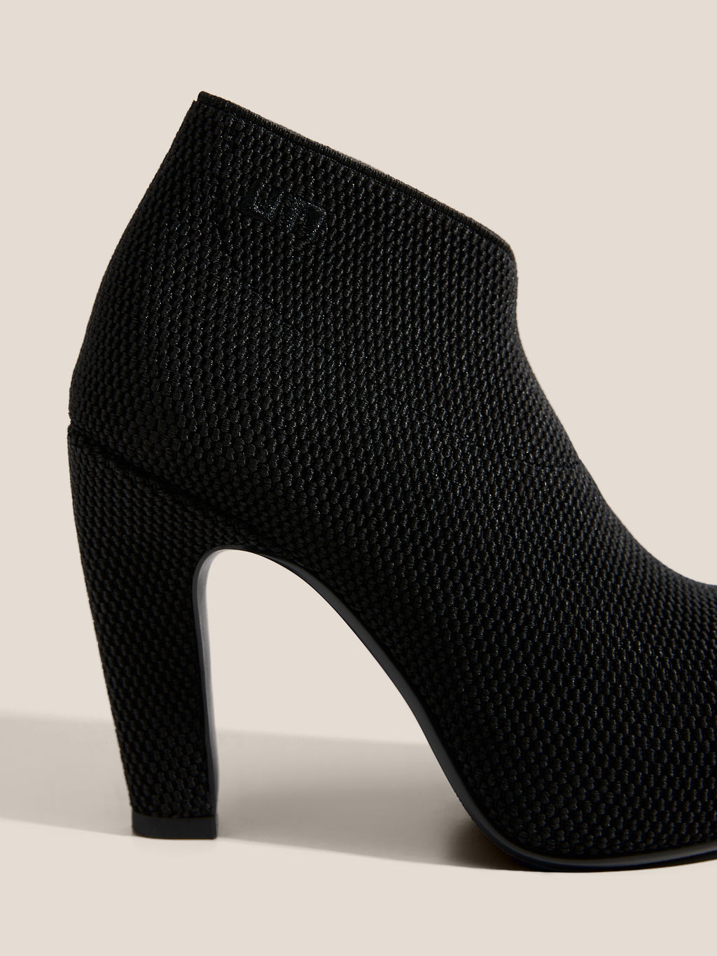 Ботильоны UNITED NUDE Fold Hi II Артикул 4636809, черный