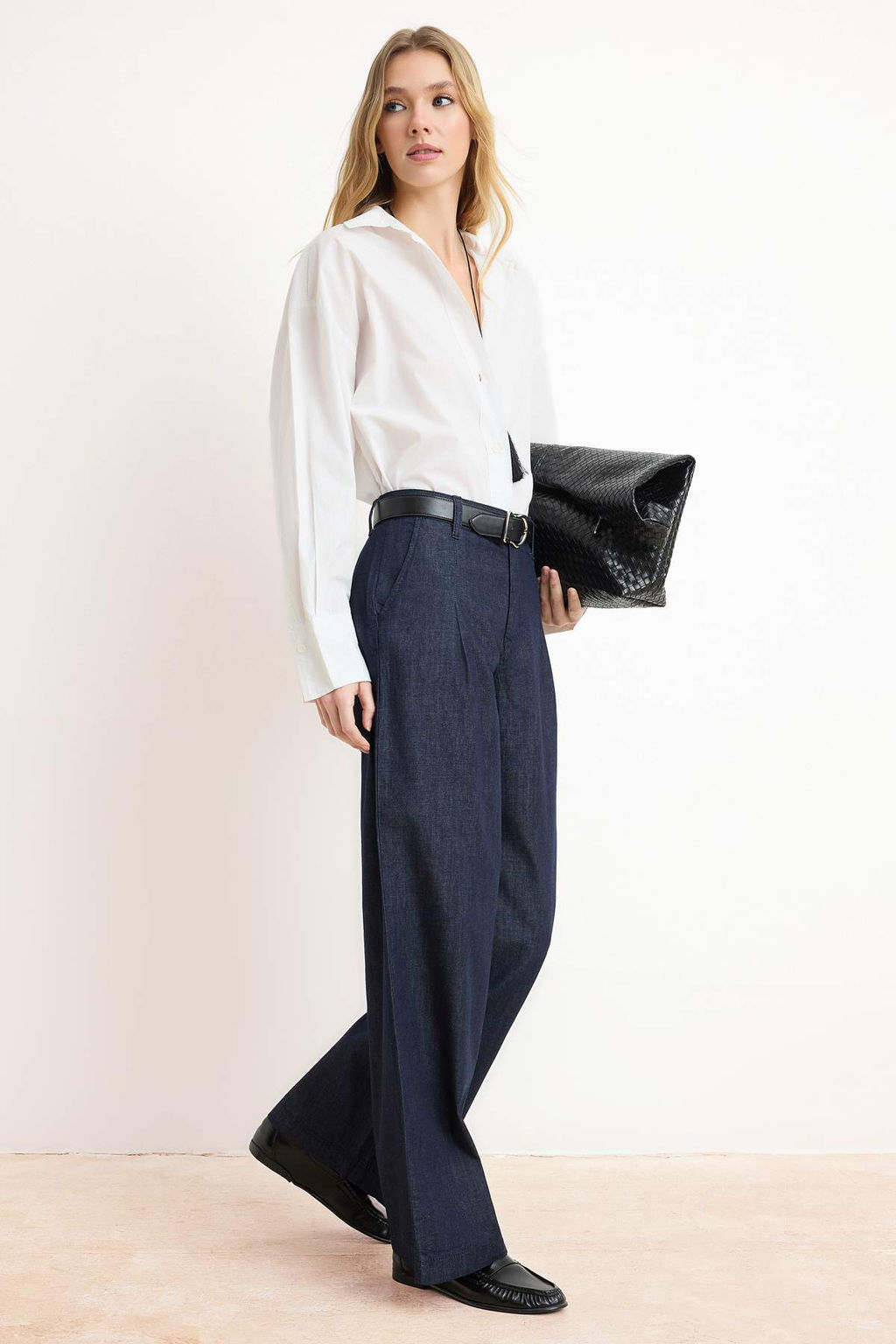 Koyu Mavi DOKUMLU Pile Detayl? Normal Bel %100 Pamuk Wide Leg Jeans TWOSS26JE00027 - Trendyolmilla фото 4
