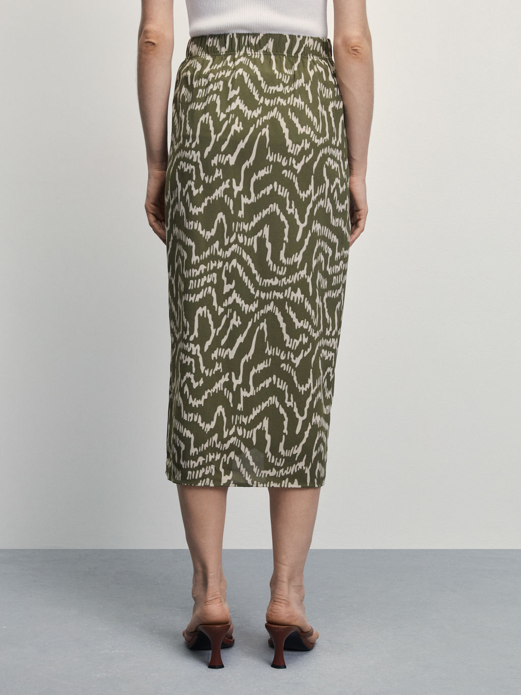 Юбка миди с кольцом / Zarina  фото 4