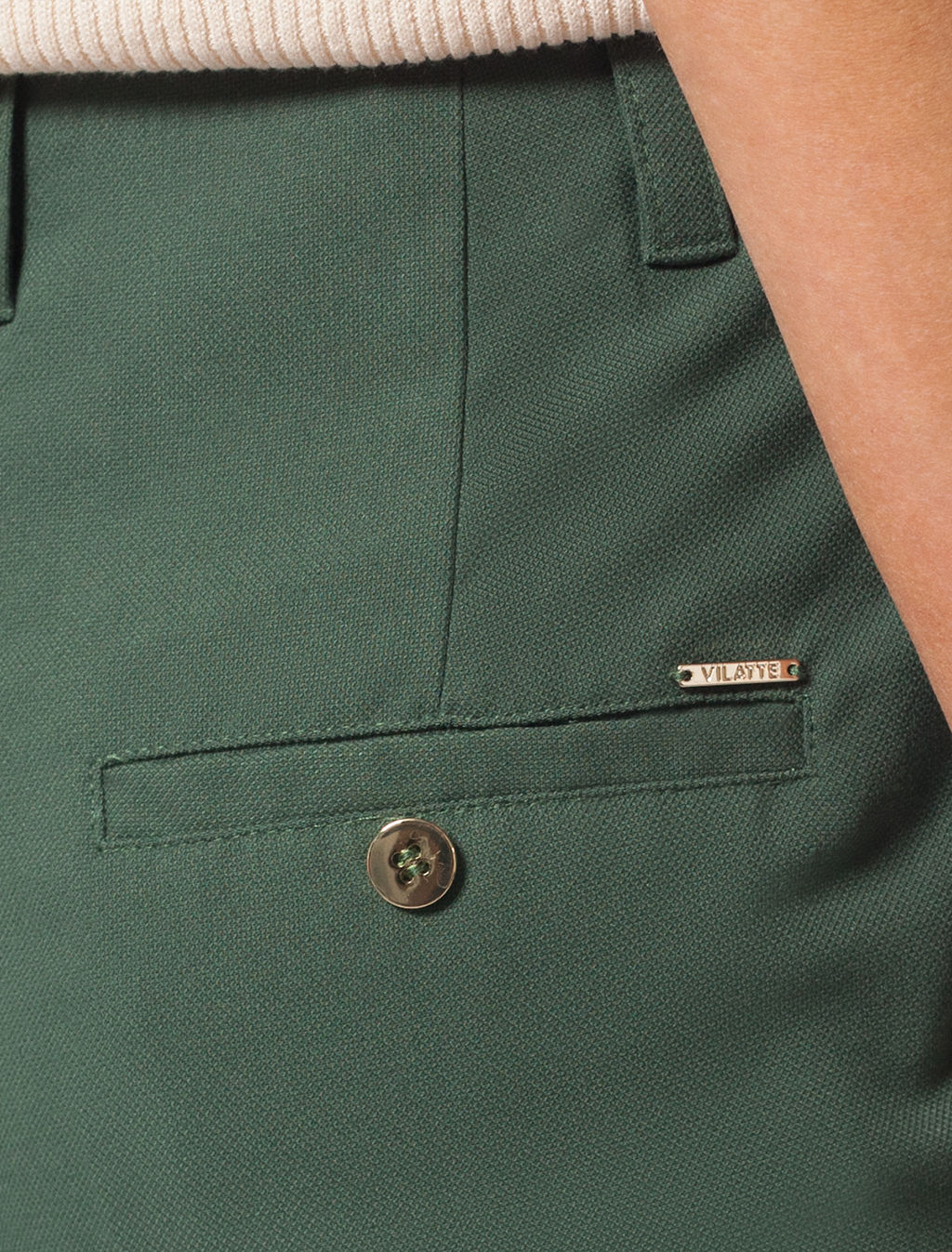 Брюки с завышенной талией из фактурной поливискозы с эластаном - Vilatte фото 3