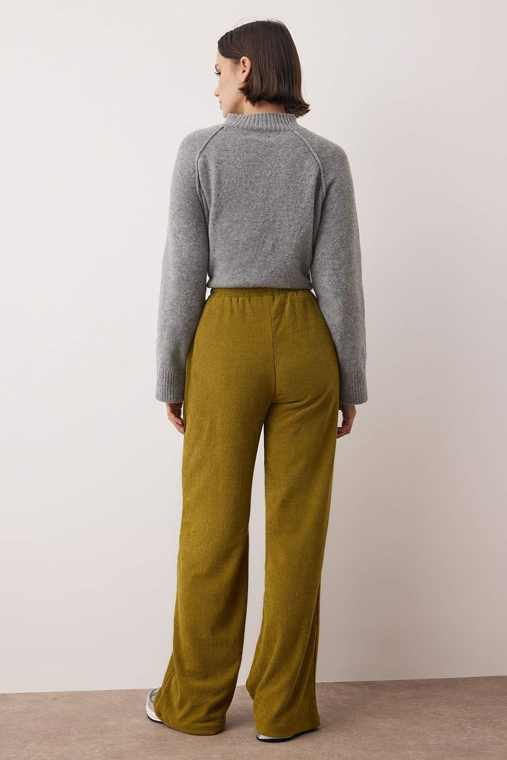 Yesil Premium Dokulu Beli Lastikli Wide Leg Orme Pantolon TWOAW26PL00126 - Trendyolmilla фото 4