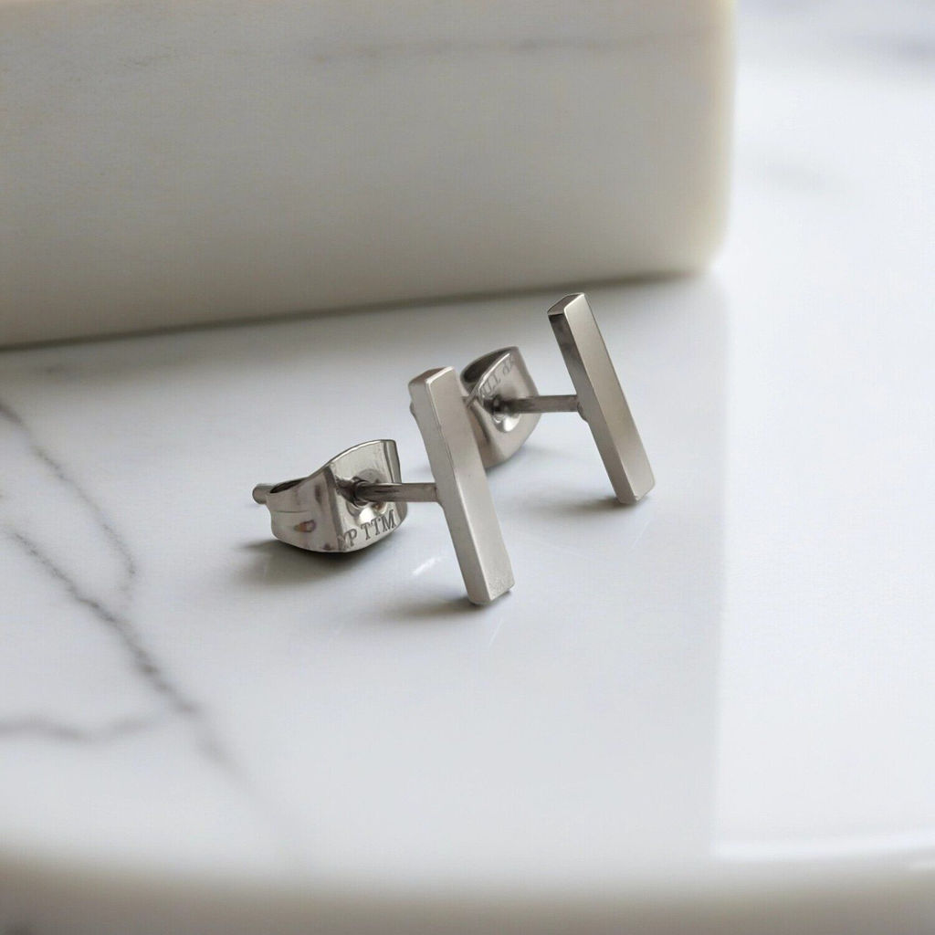 Серьги из стали