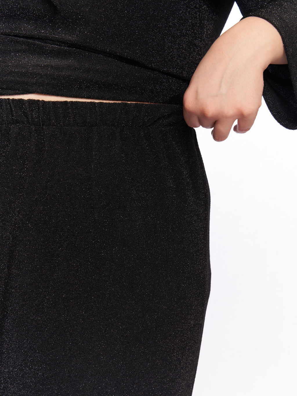 Костюм с люрексом KO02127BLK01