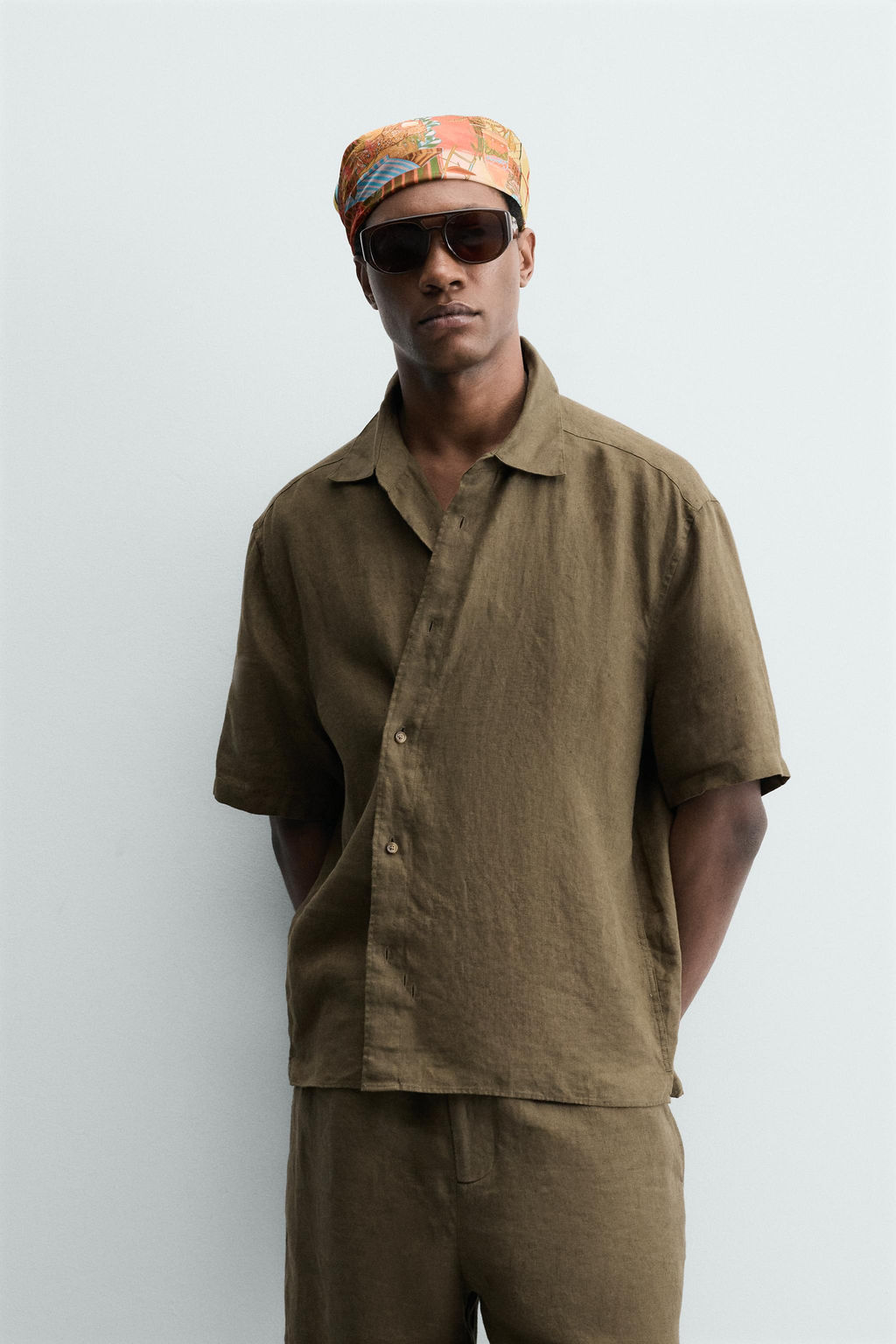 CAMISA RELAXED FIT 100%LINO / Khaki oscuro - Zara фото 2