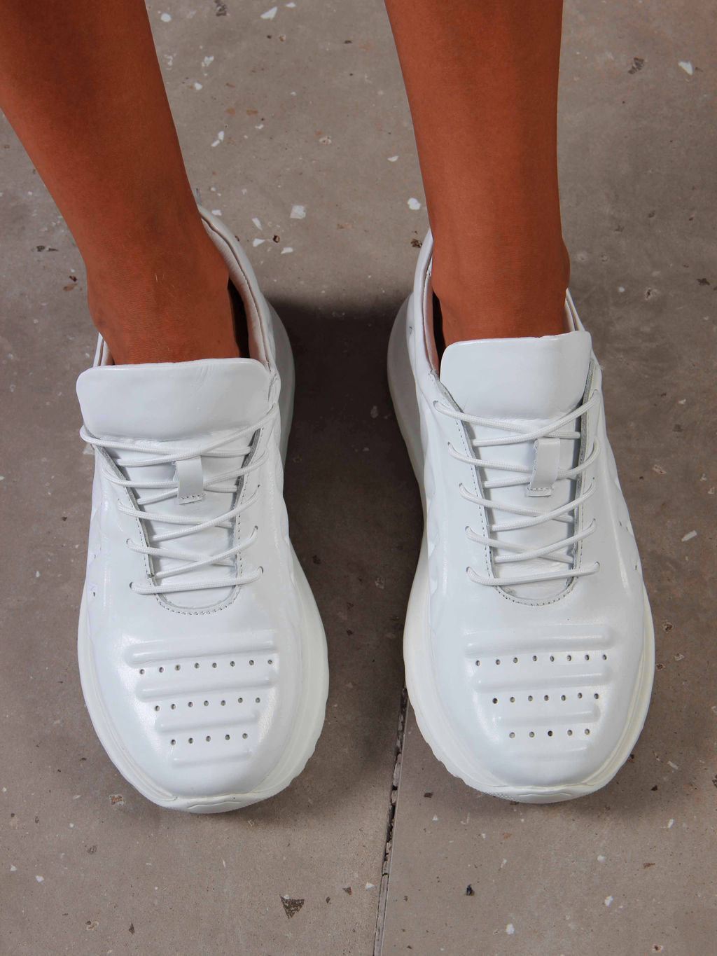 Кроссовки 156.260w. белый R/