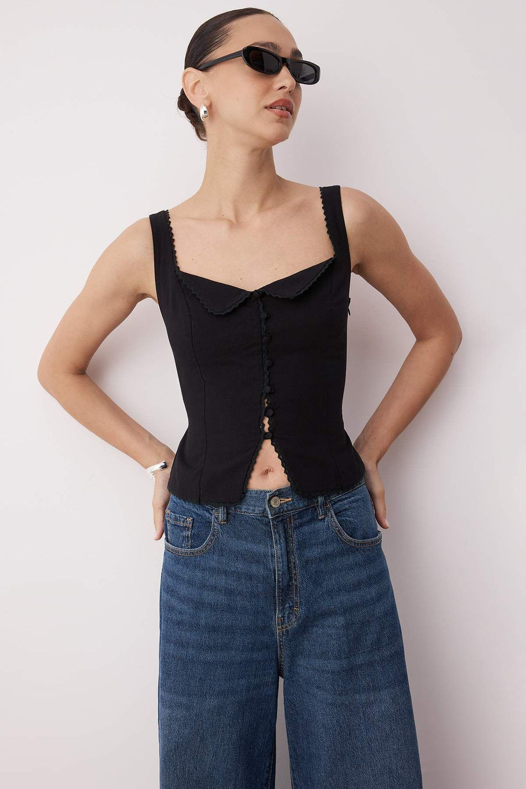 Trendyolmilla Ekru Fitted Arkadan Baglamal? Ask?l? Dokuma Bluz TWOSS25BZ00553