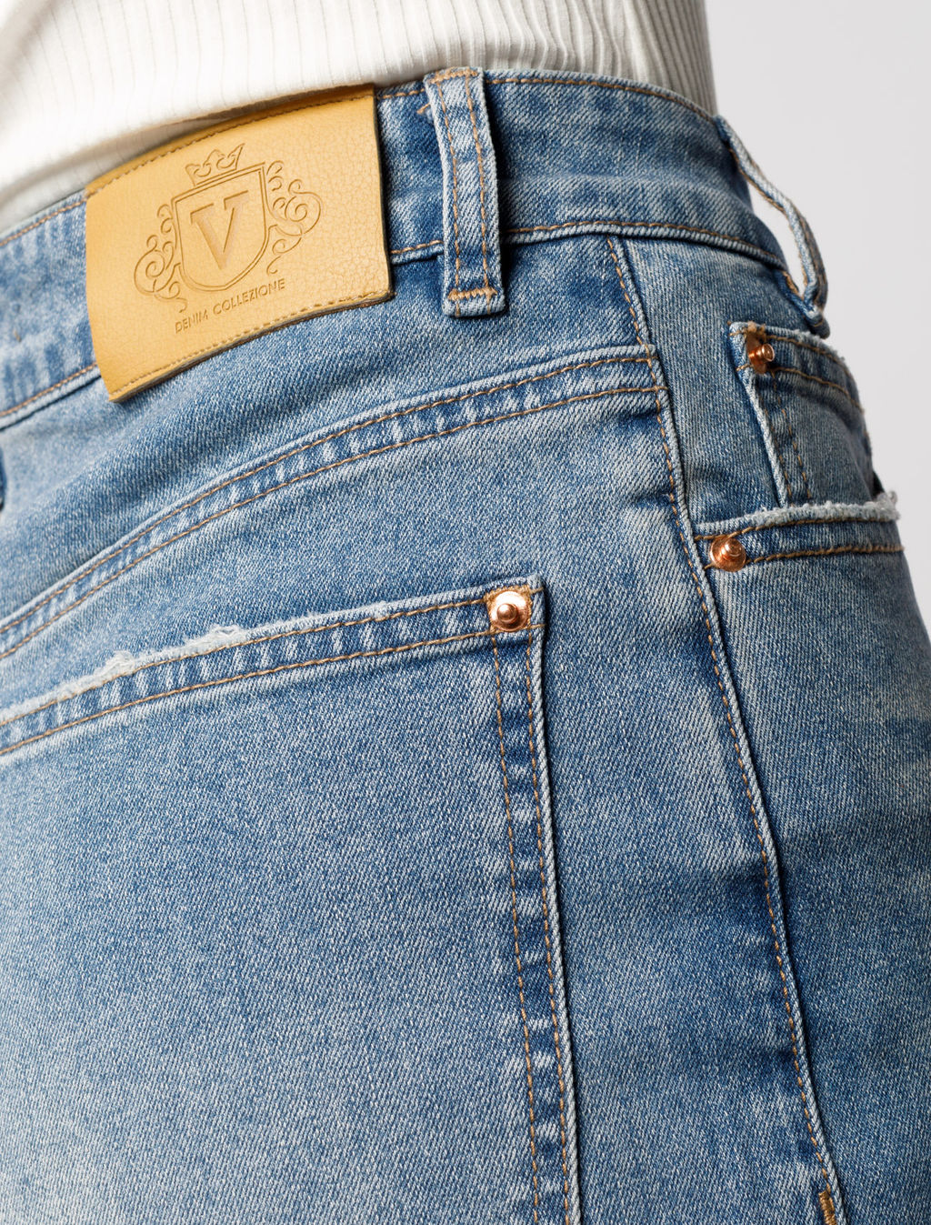 Джинсы-трубы из эластичного денима - Vilatte фото 6