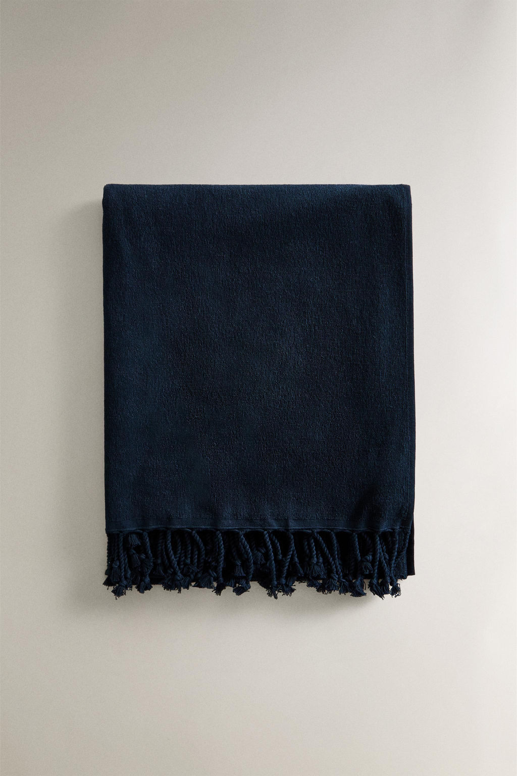 FRINGED COTTON BEACH TOWEL