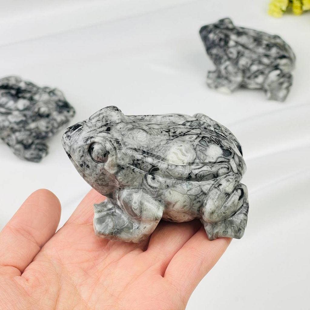 Фигурка Лягушка из Яшмы