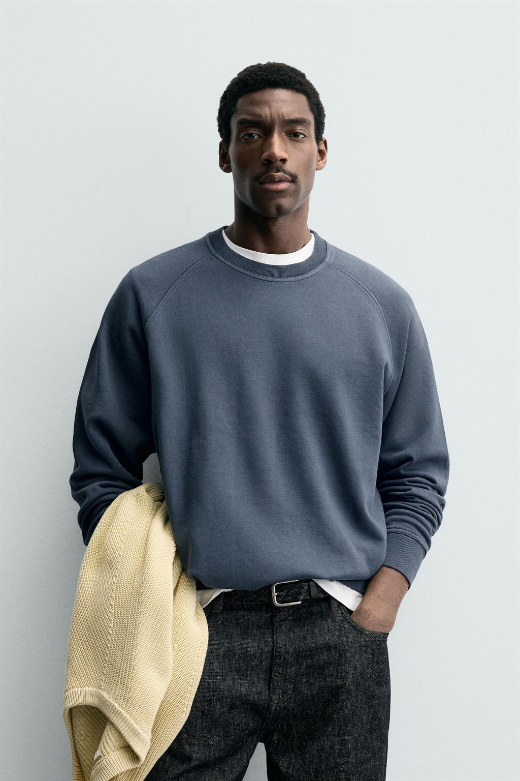 FADED CREW NECK SWEATSHIRT - Zara фото 2