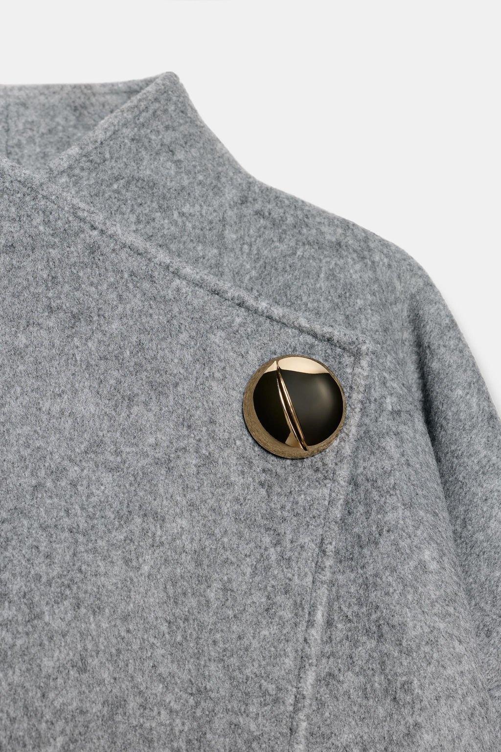SOFT BUTTON COAT
