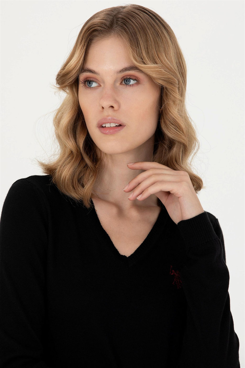 U. S. Polo Assn Женский черный базовый свитер с v-образным вырезом - U.s. polo assn фото 9