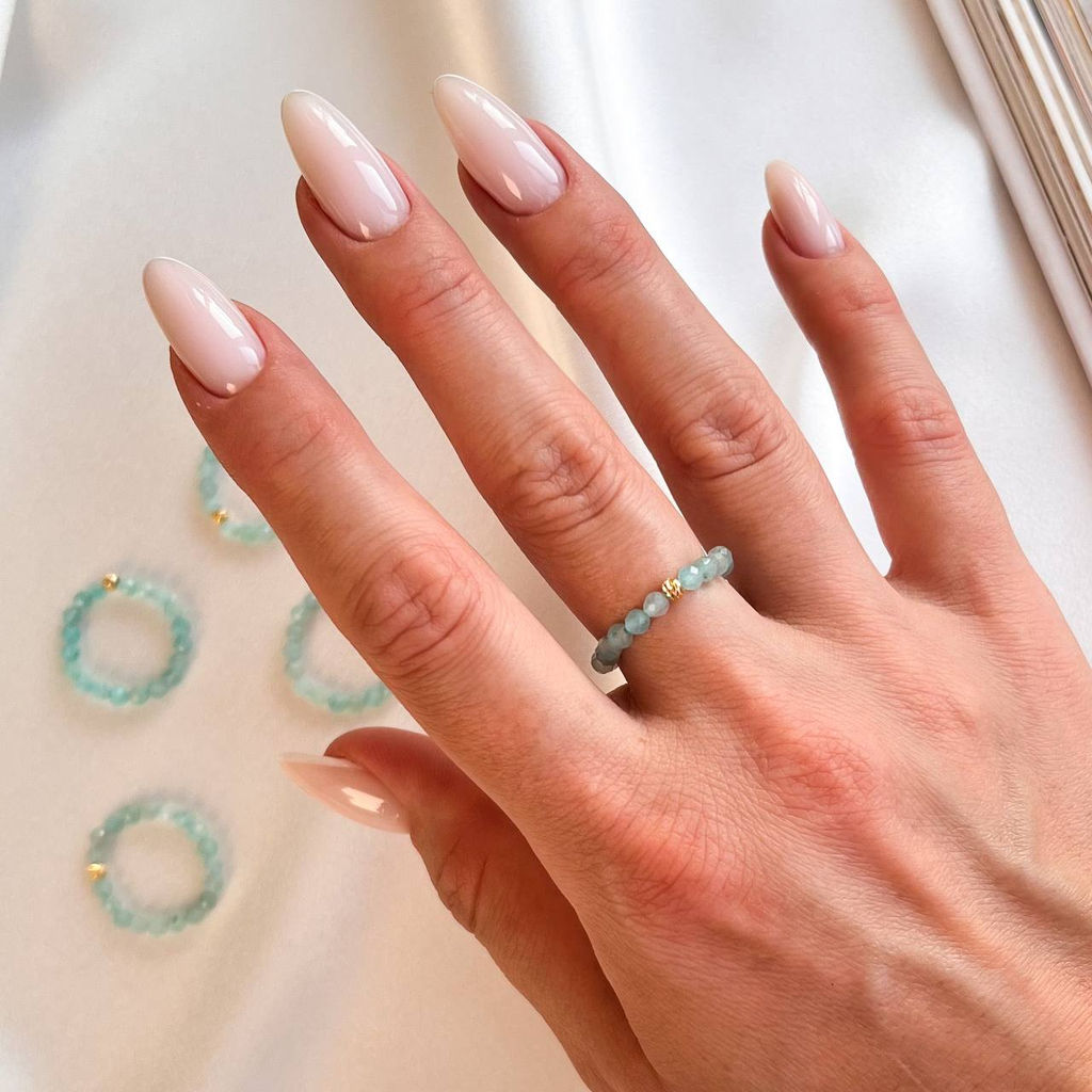 Кольцо на резинке из Амазонита 16,5р.