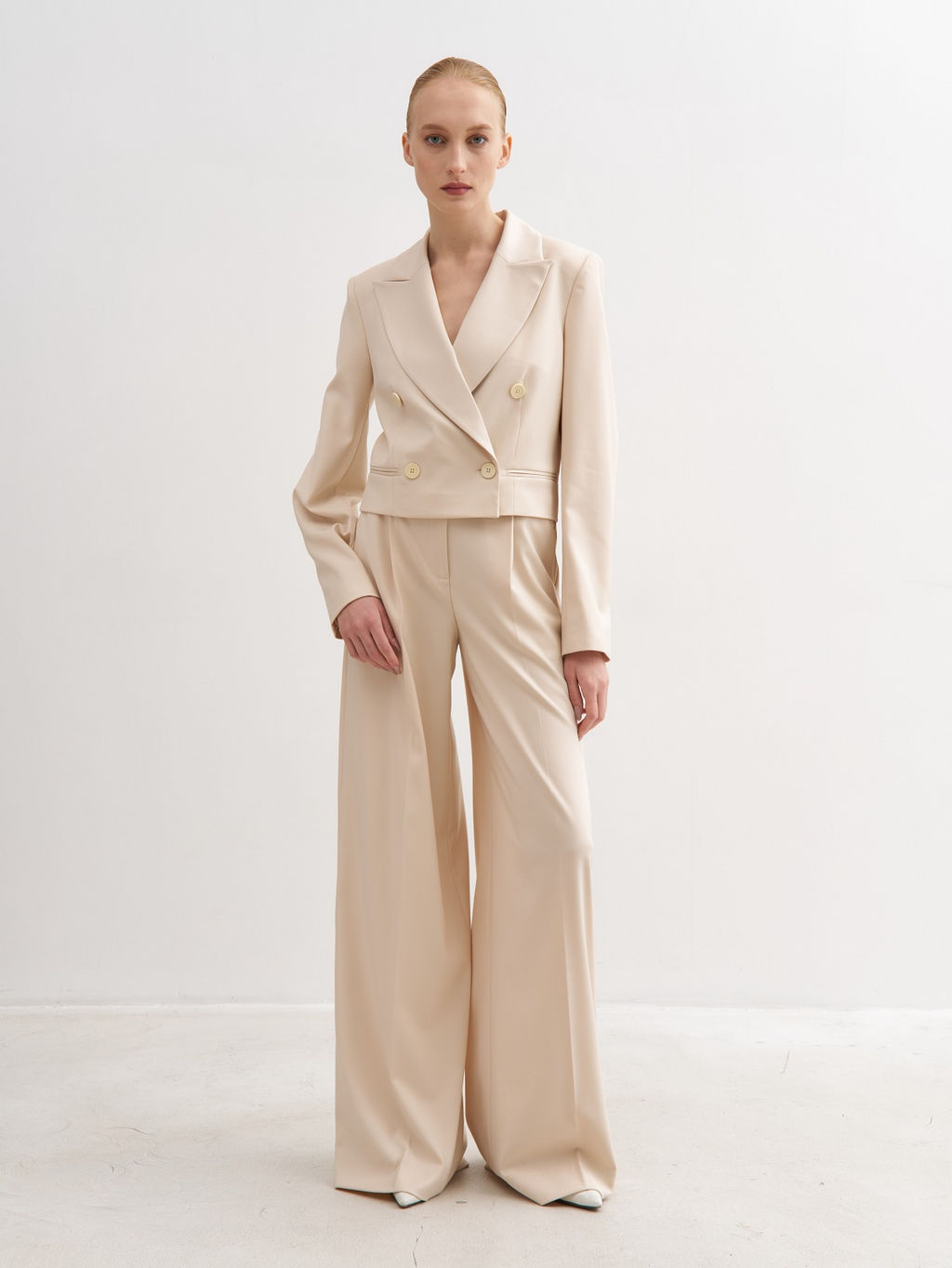 Молочные брюки палаццо