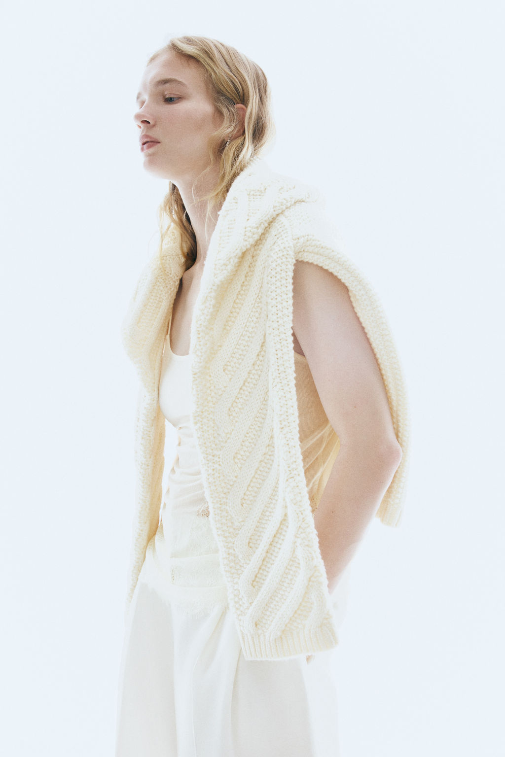 Top de tirantes con ribete de encaje - H&m фото 6