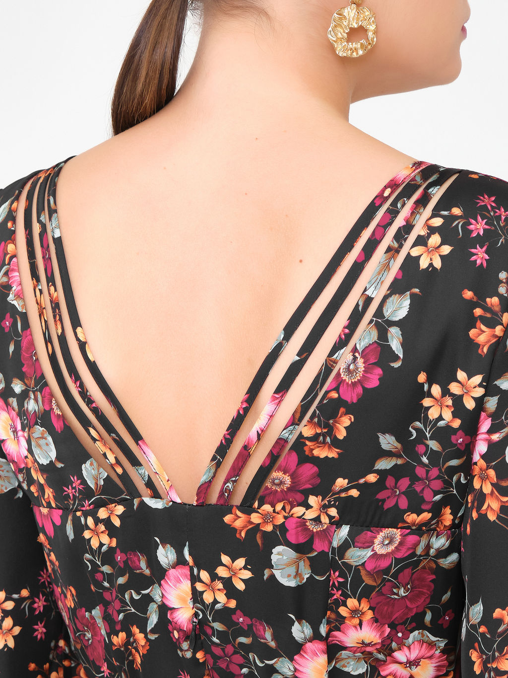 Платье с фигурным вырезом Новый год