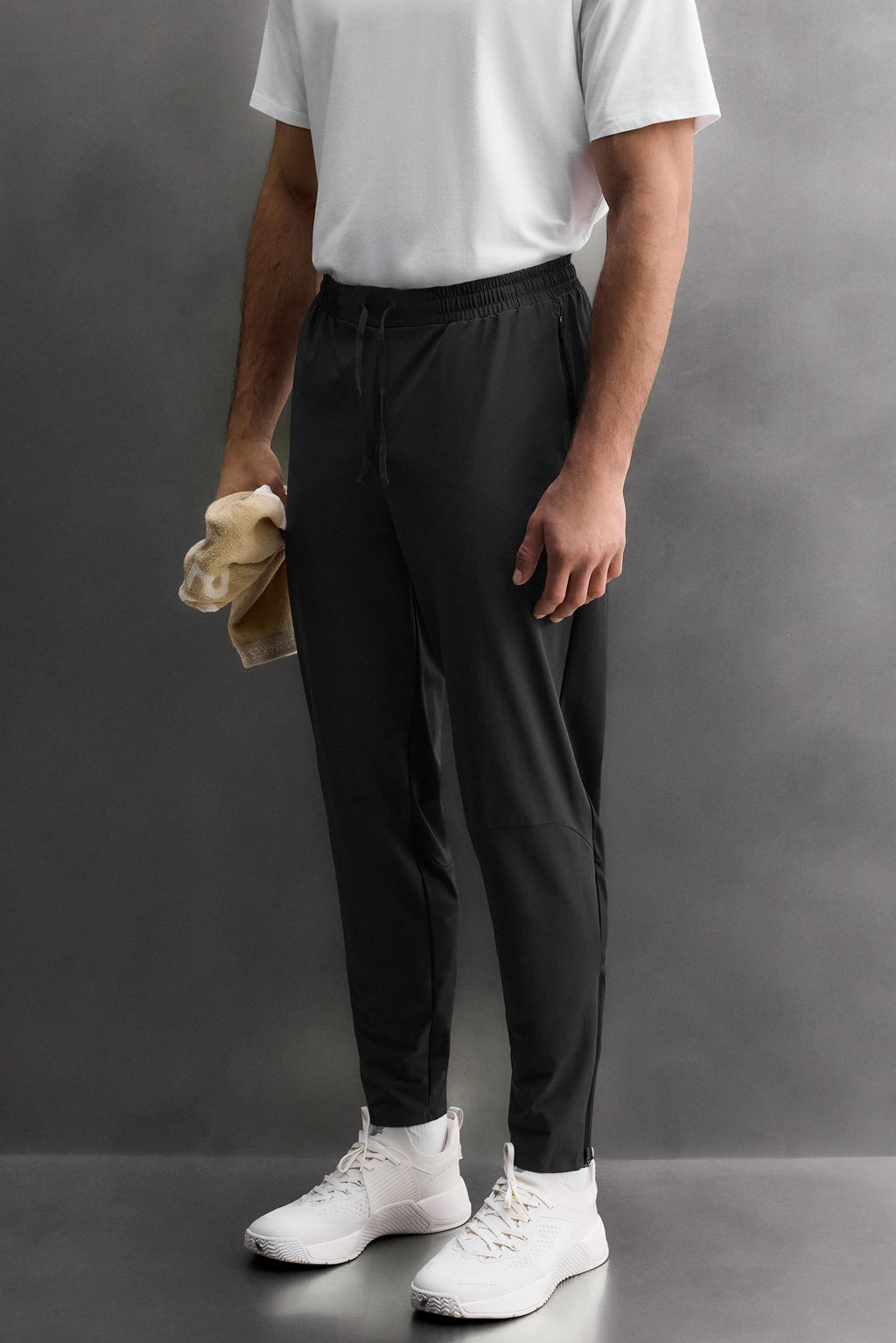 COLOUR BLOCK TECHNICAL TROUSERS - Zara фото 28