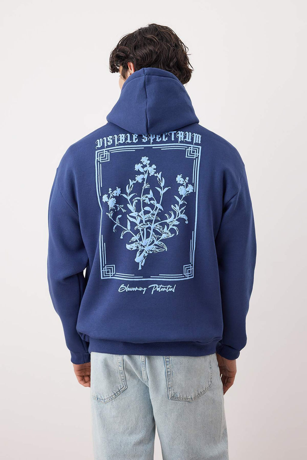 TRENDYOL MAN Antrasit Oversize/Genis Kesim Kapusonlu Cicek Bask? Ici Polar/S?cak Tutan Sweatshirt TMNAW24SW00100 - Trendyolmilla фото 31