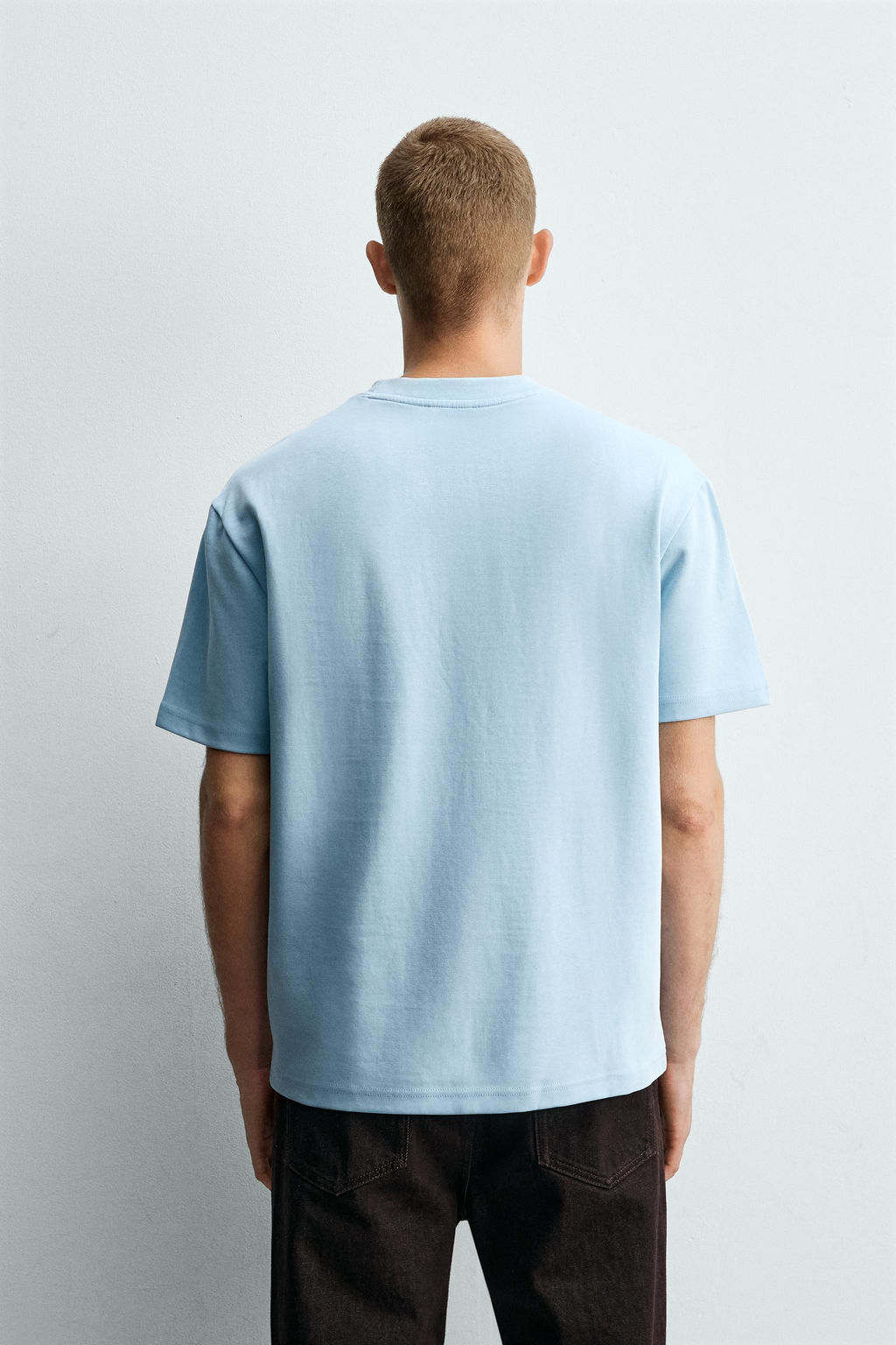 CAMISETA RELAXED FIT INTERLOCK /04 / Azul claro