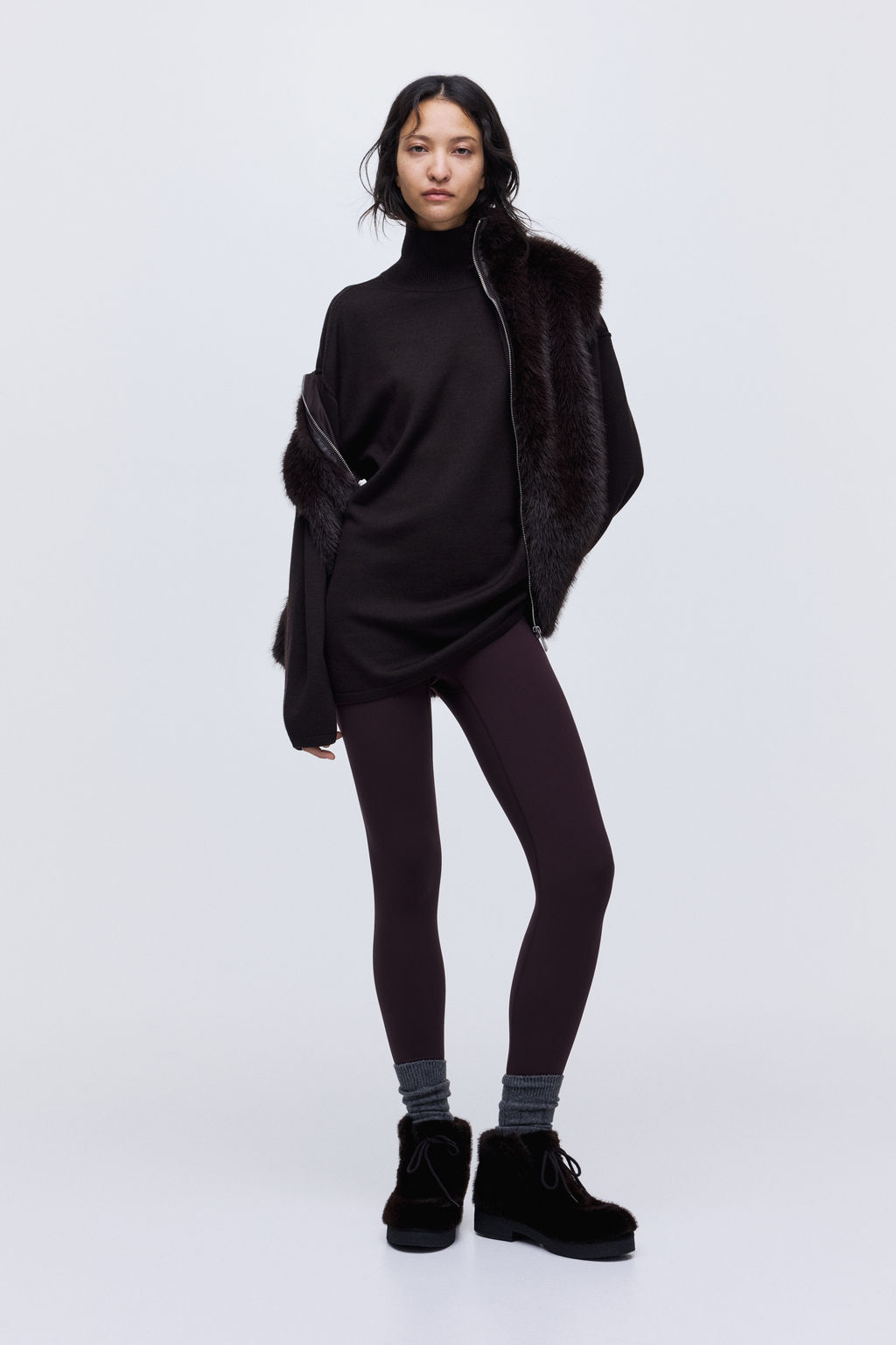 Jersey en lana merino con cuello perkins - H&m фото 6