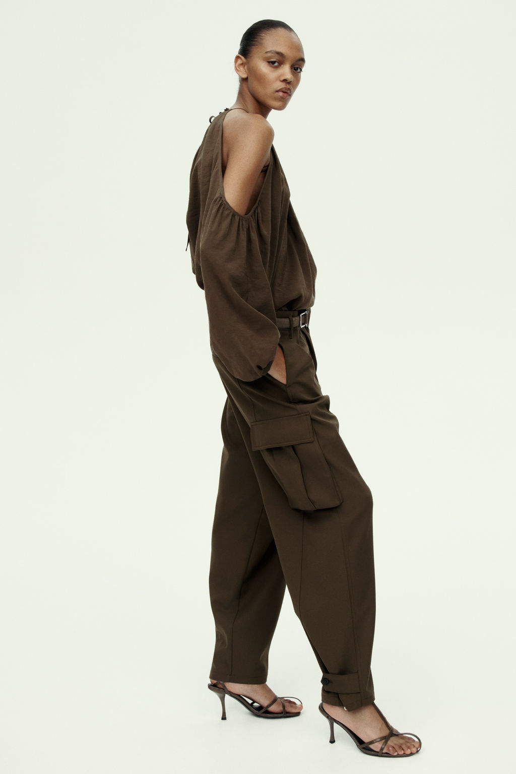 Blusa con hombros cut-out - H&m фото 5