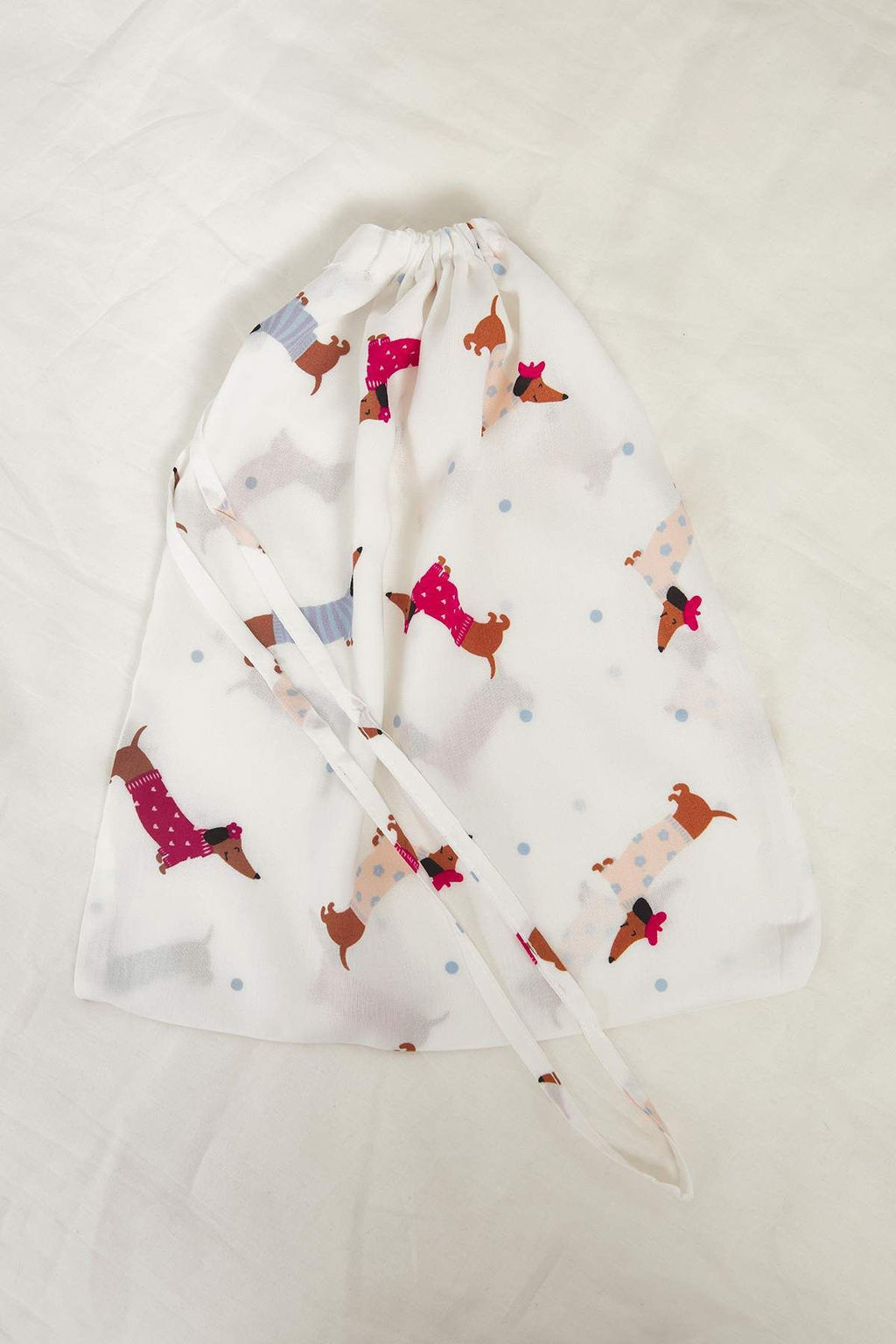 Beyaz-Cok Renkli Kopekli Biyeli Canta Hediyeli Viskon Sortlu Dokuma Pijama Tak?m? THMSS25PT00308 - Trendyolmilla фото 7