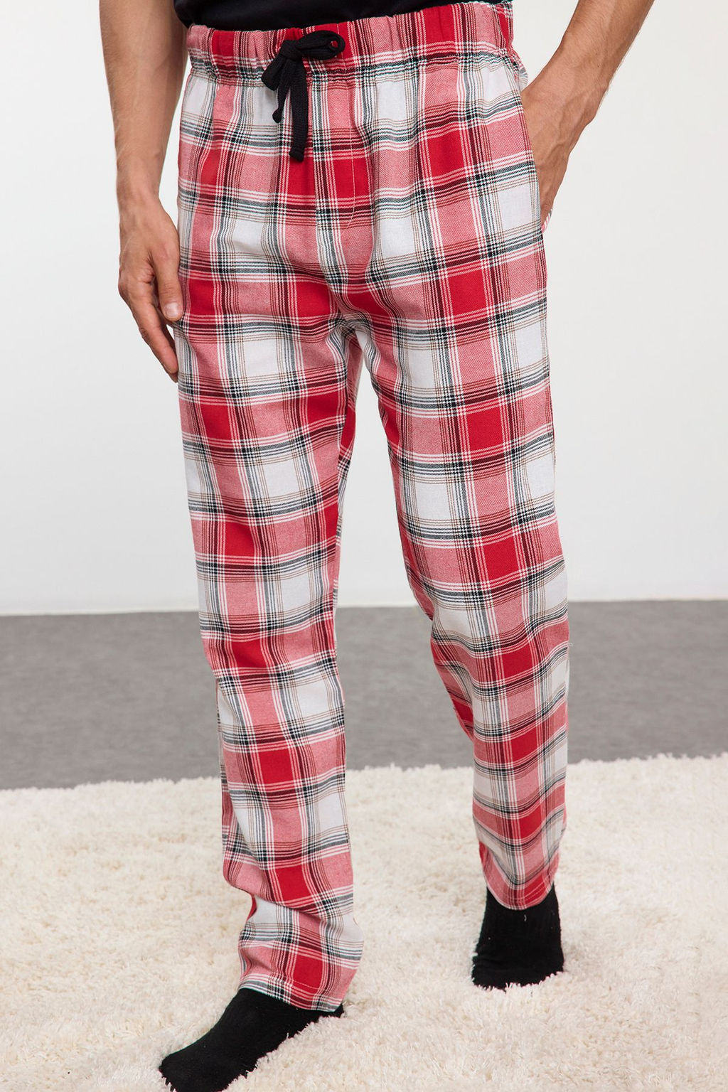 Erkek Siyah Ekoseli Regular Fit Ust Orme Alt Dokuma Couple/Cift Pijama Tak?m? TMNAW25PT00043