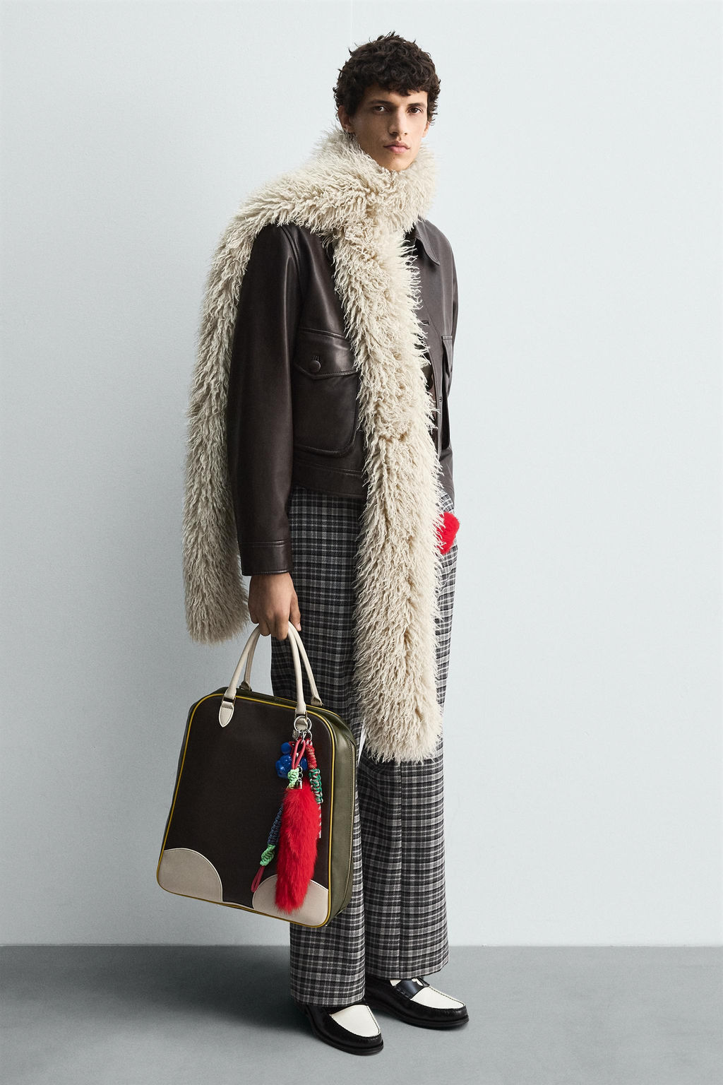 LEATHER SHOPPER BAG HARRY LAMBERT FOR ZARA X DISNEY