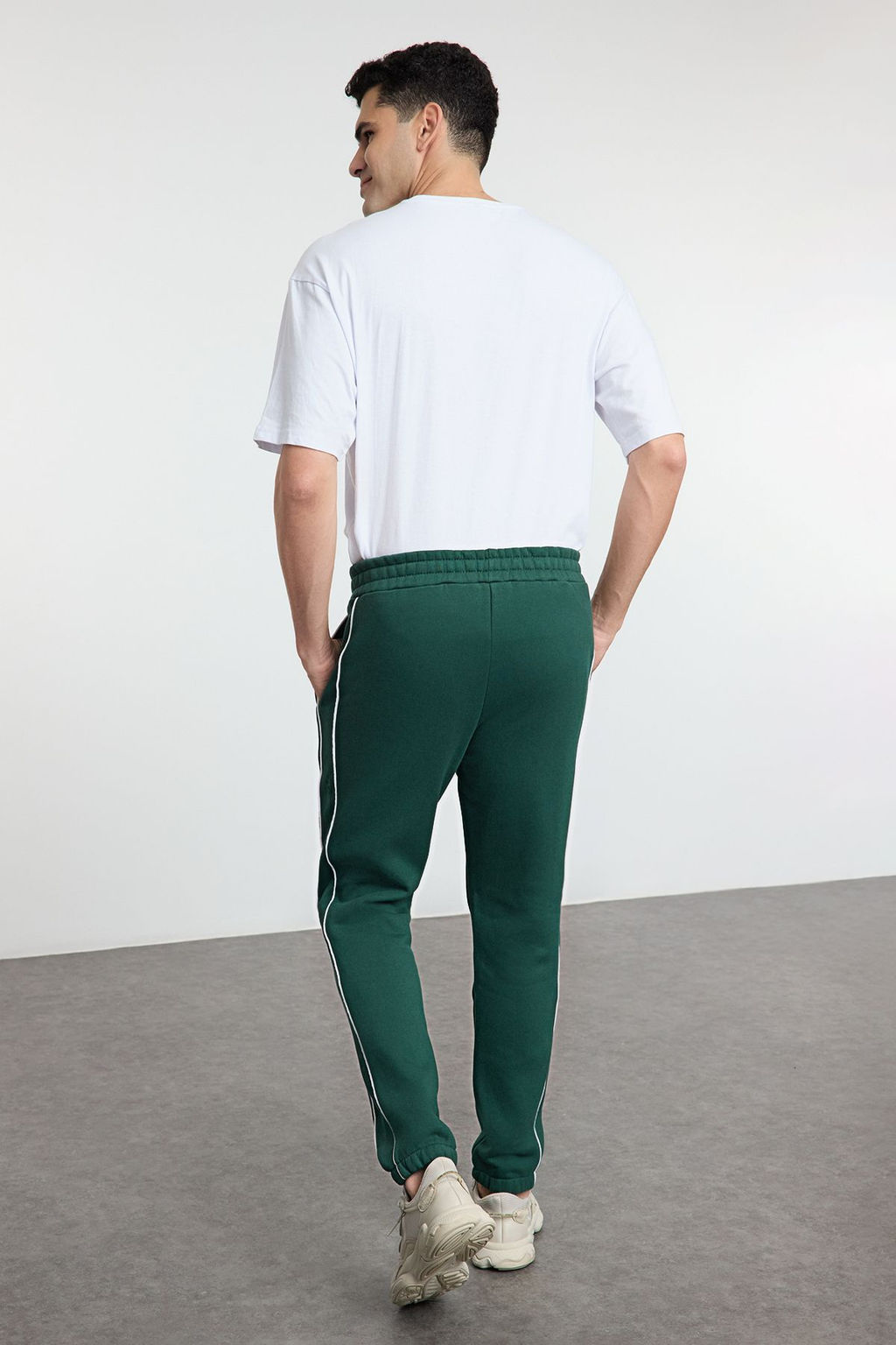 TRENDYOL MAN Siyah Regular/Normal Kesim Biyeli Kal?n Esofman Alt? TMNAW25EA00001 - Trendyolmilla фото 12