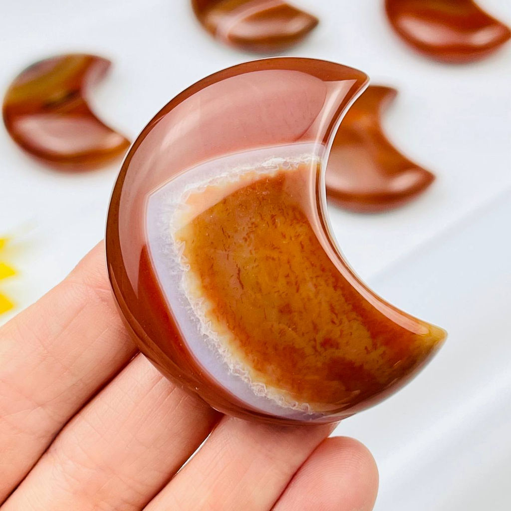 Месяц из Агата - Радуга самоцветов фото 2