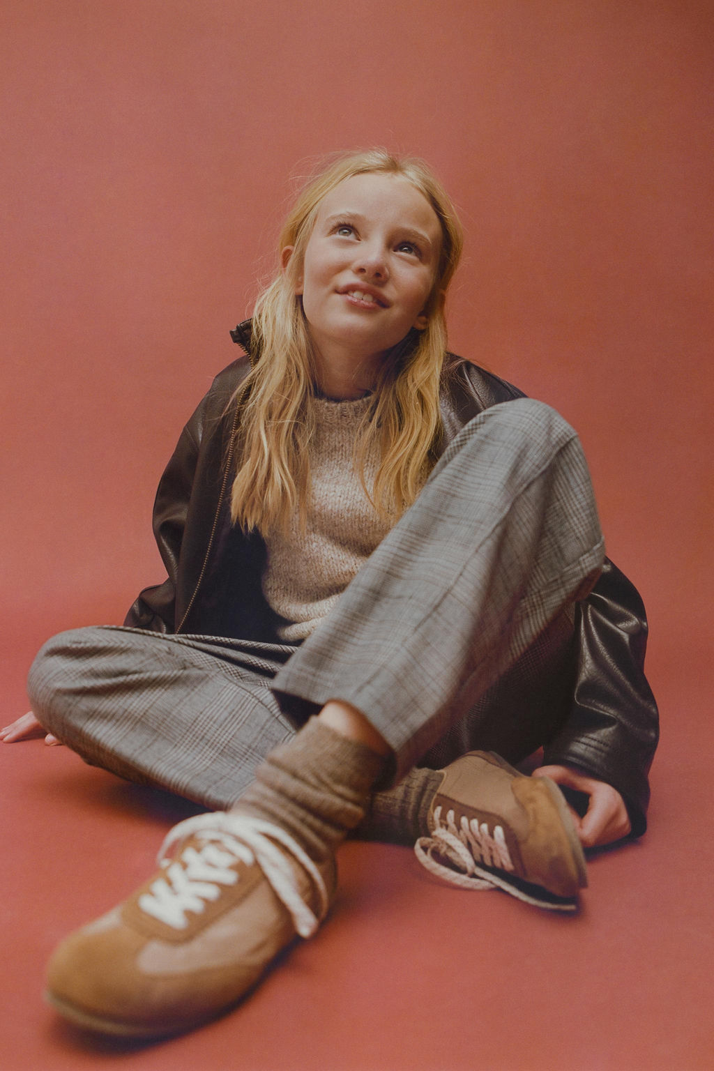 WARM CHECK BARREL TROUSERS - Zara фото 6